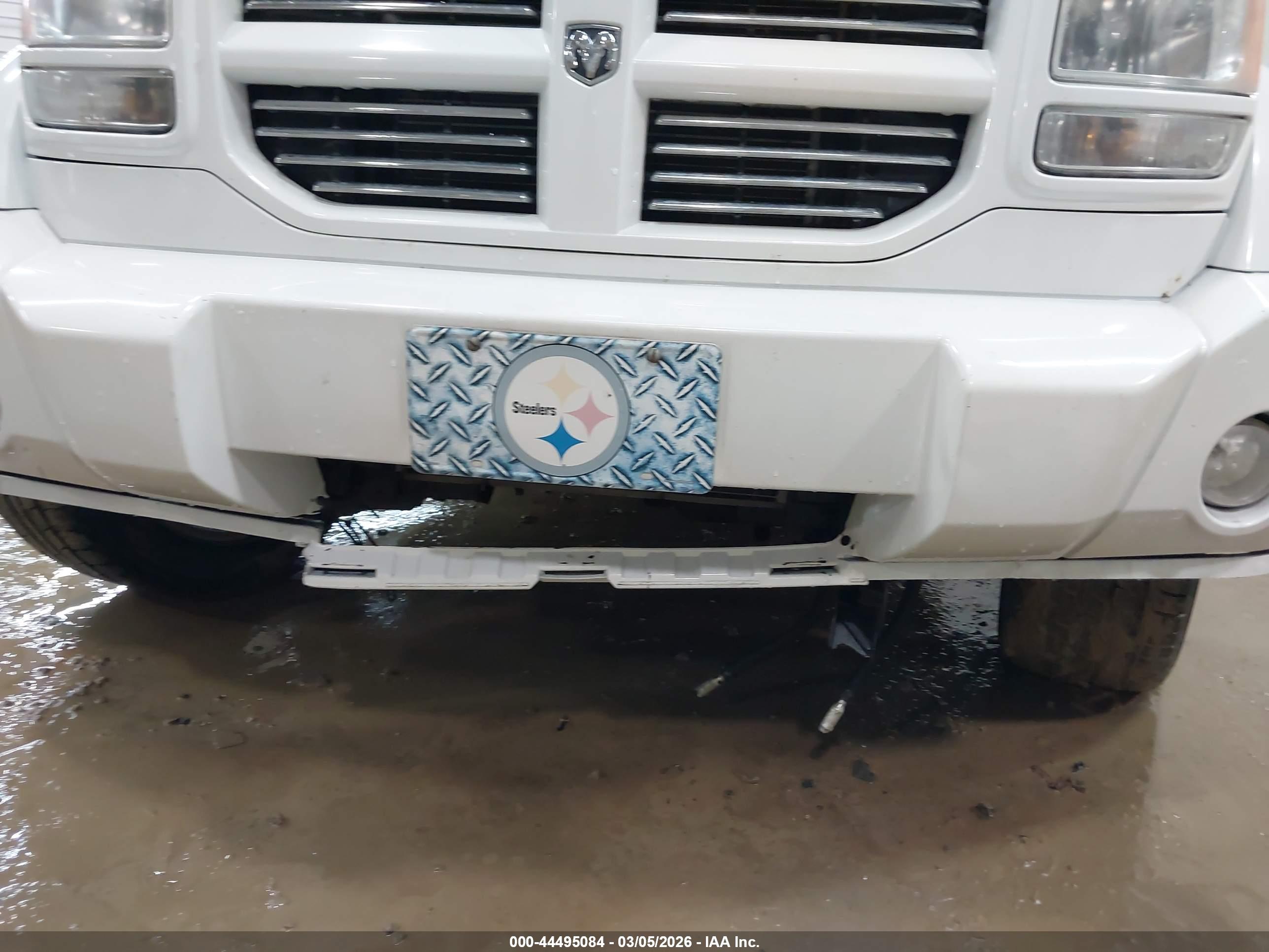 DODGE NITRO image 6