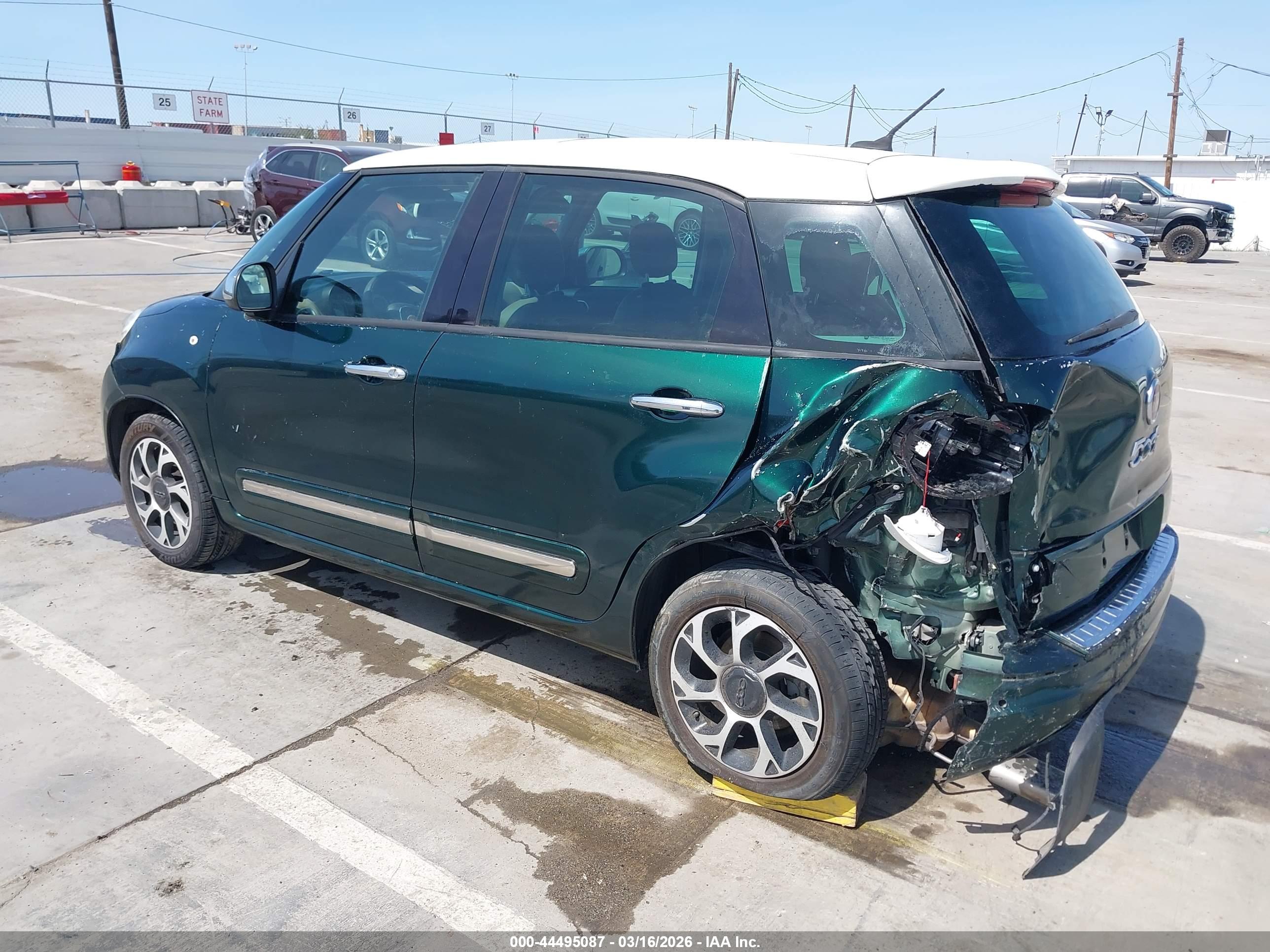 FIAT 500L image 3