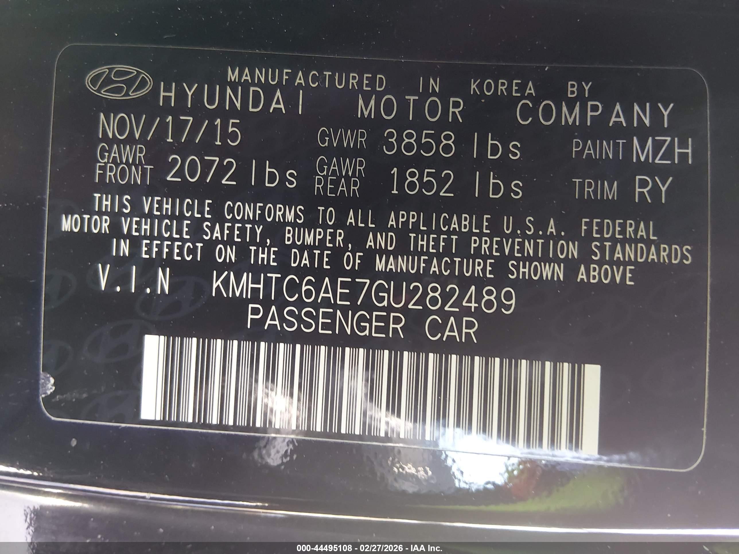 HYUNDAI VELOSTER image 9