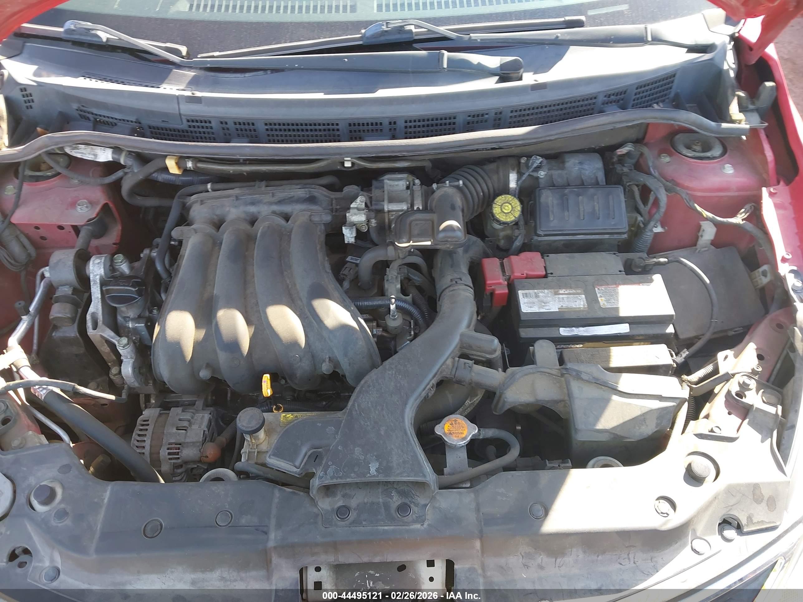 NISSAN VERSA image 10