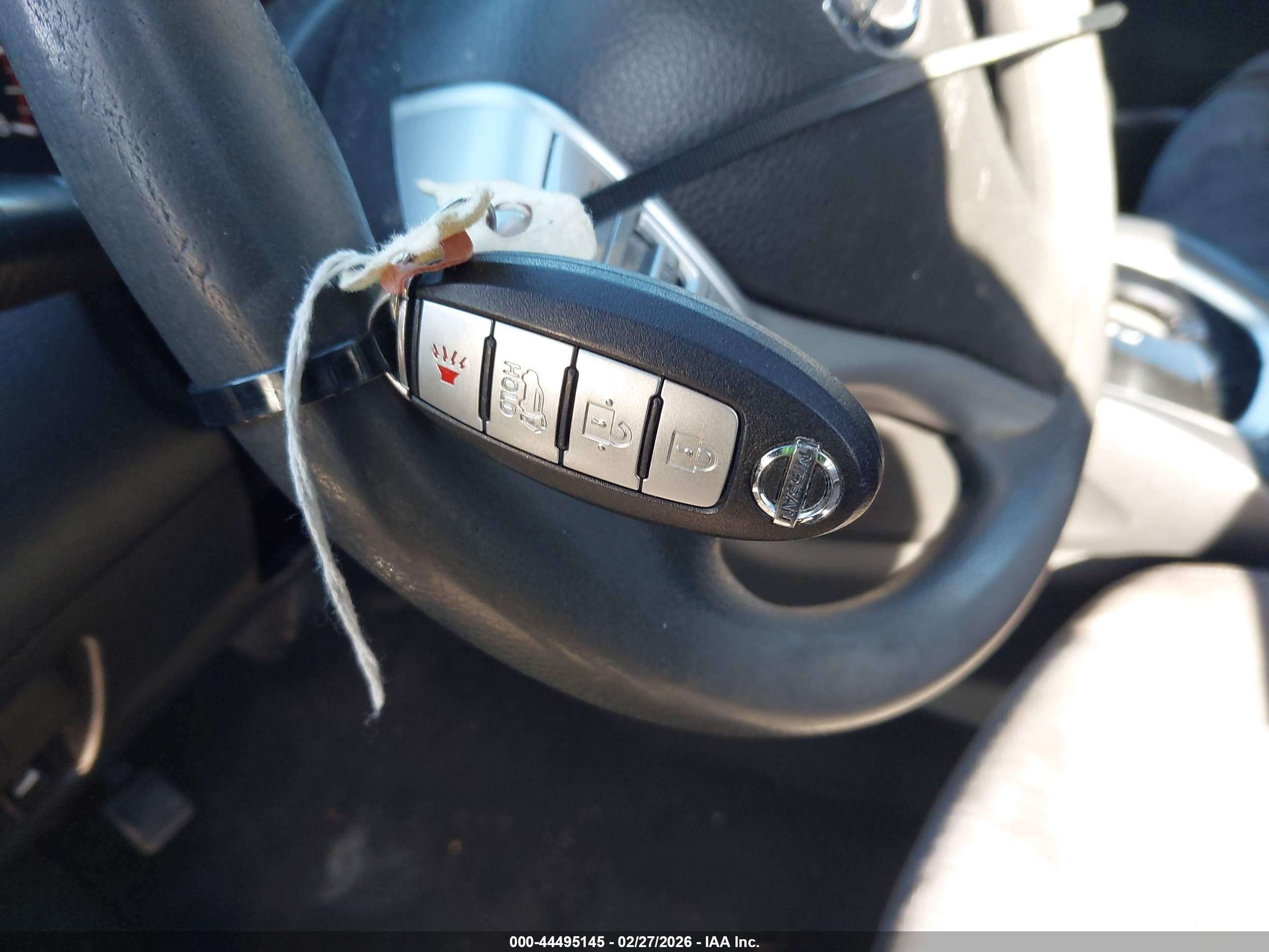 NISSAN ROGUE image 11