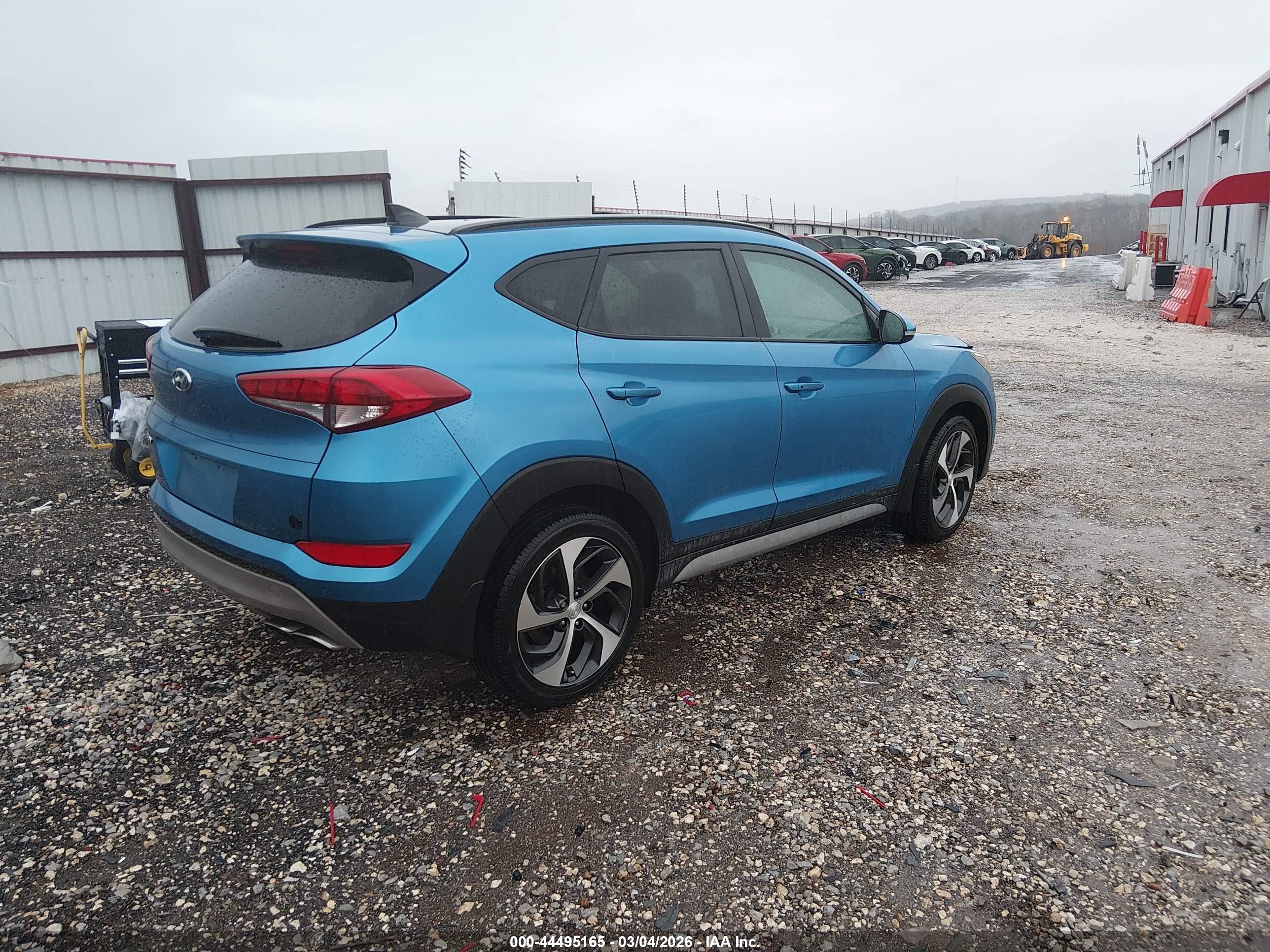 HYUNDAI TUCSON image 4