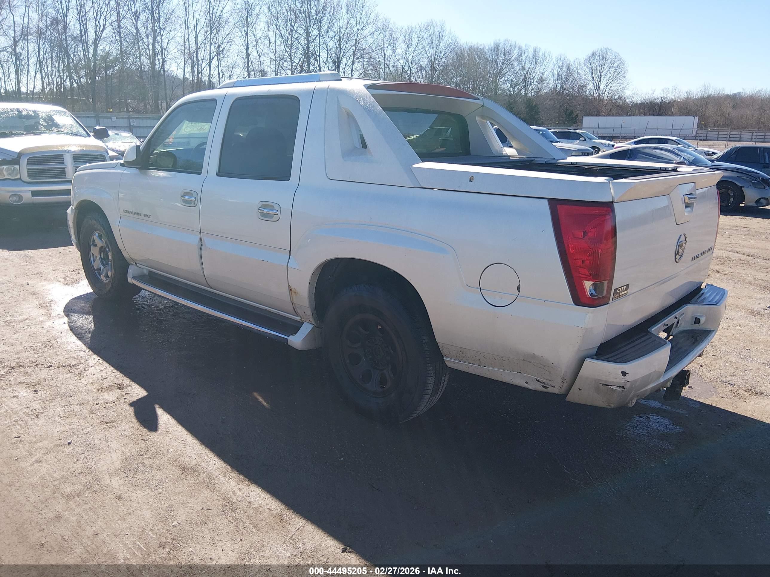 CADILLAC ESCALADE image 3