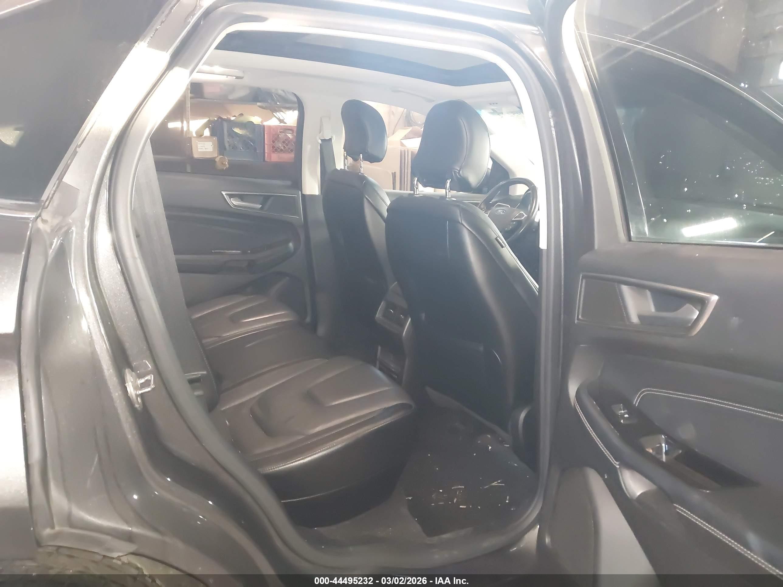 FORD EDGE image 8