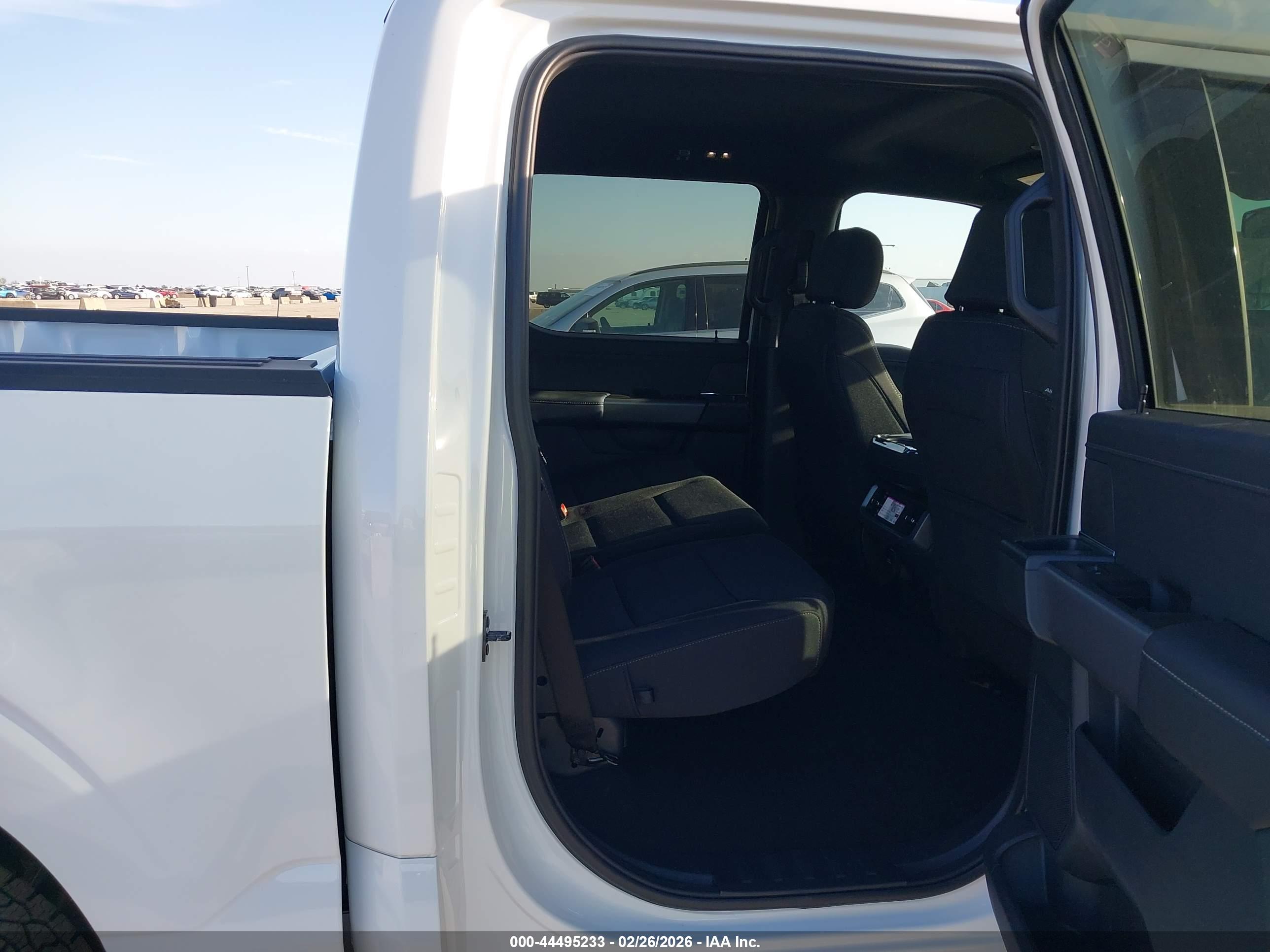 FORD F-150 image 8