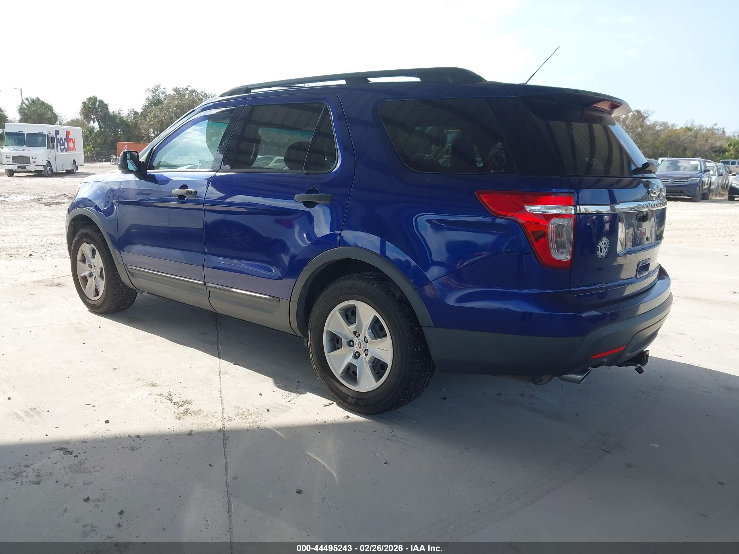 FORD EXPLORER image 3