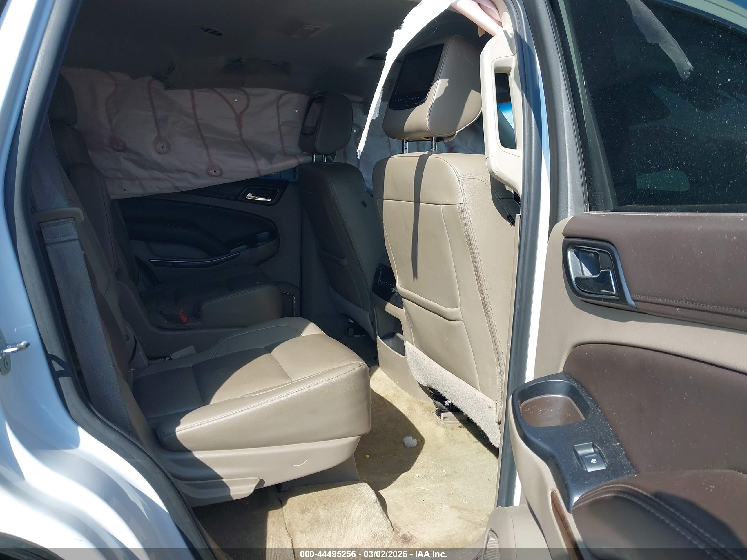 CHEVROLET TAHOE image 8