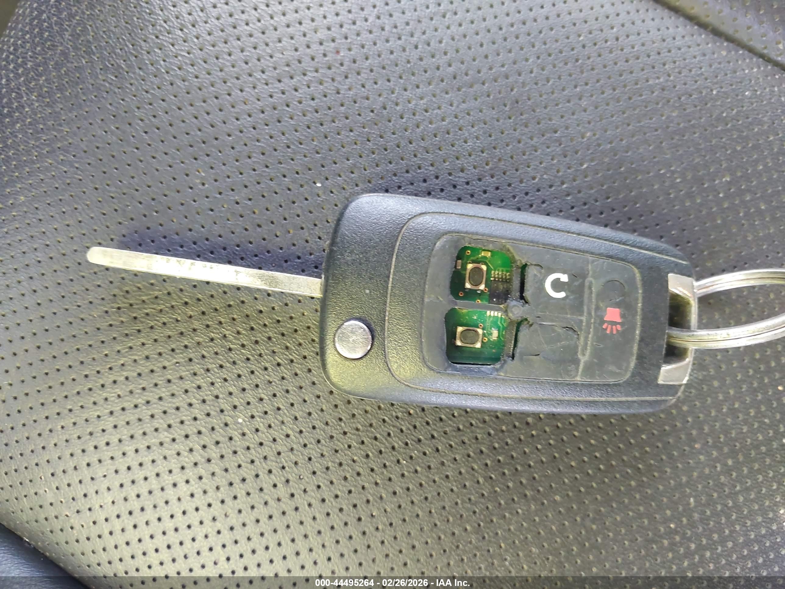 GMC TERRAIN image 11