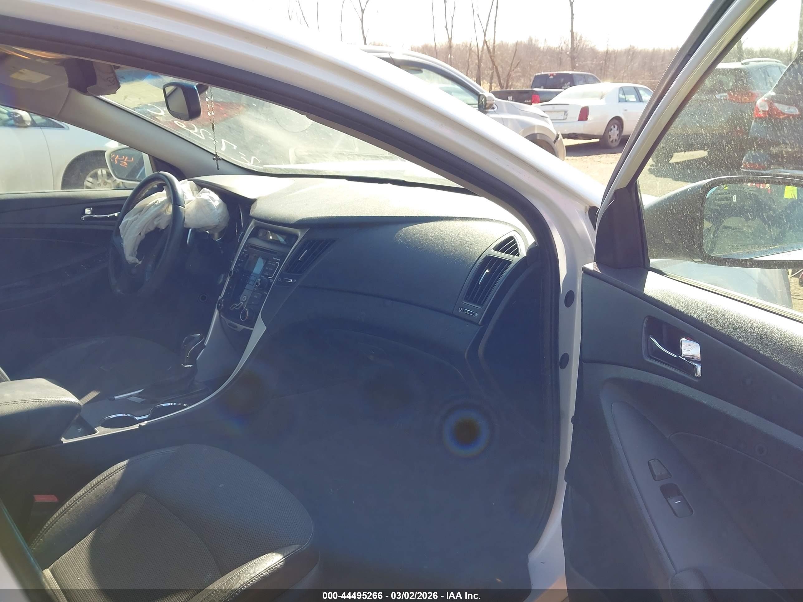 HYUNDAI SONATA image 5