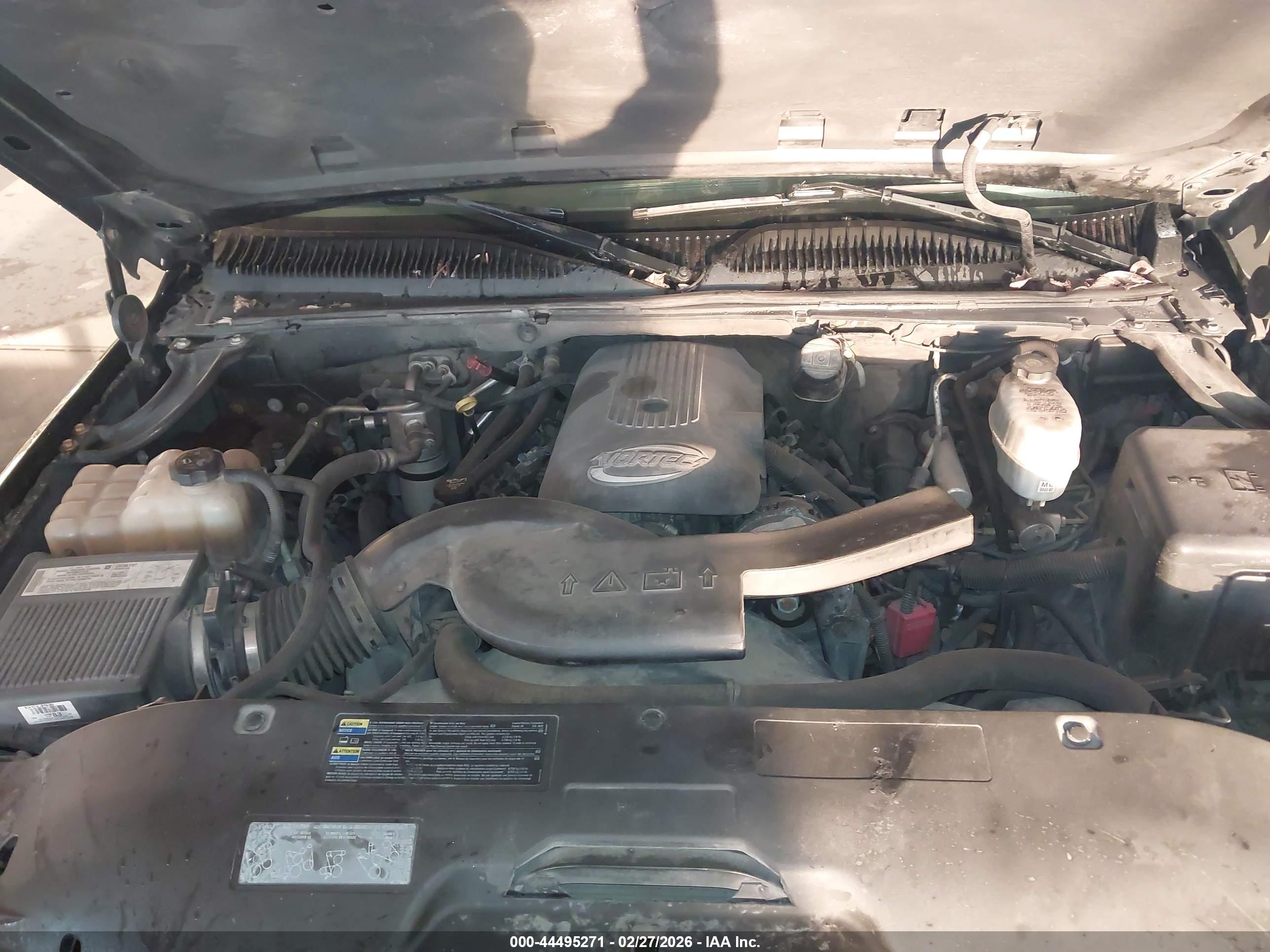 CHEVROLET SUBURBAN image 10