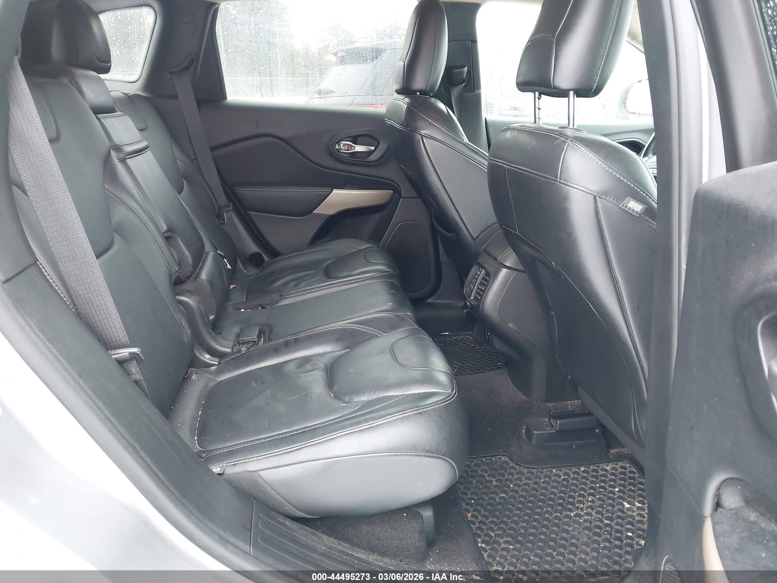 JEEP CHEROKEE image 8
