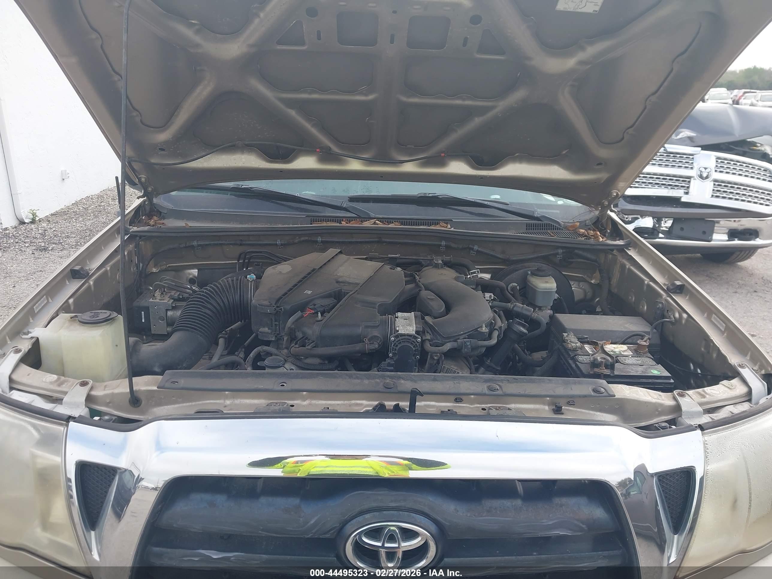 TOYOTA TACOMA image 10
