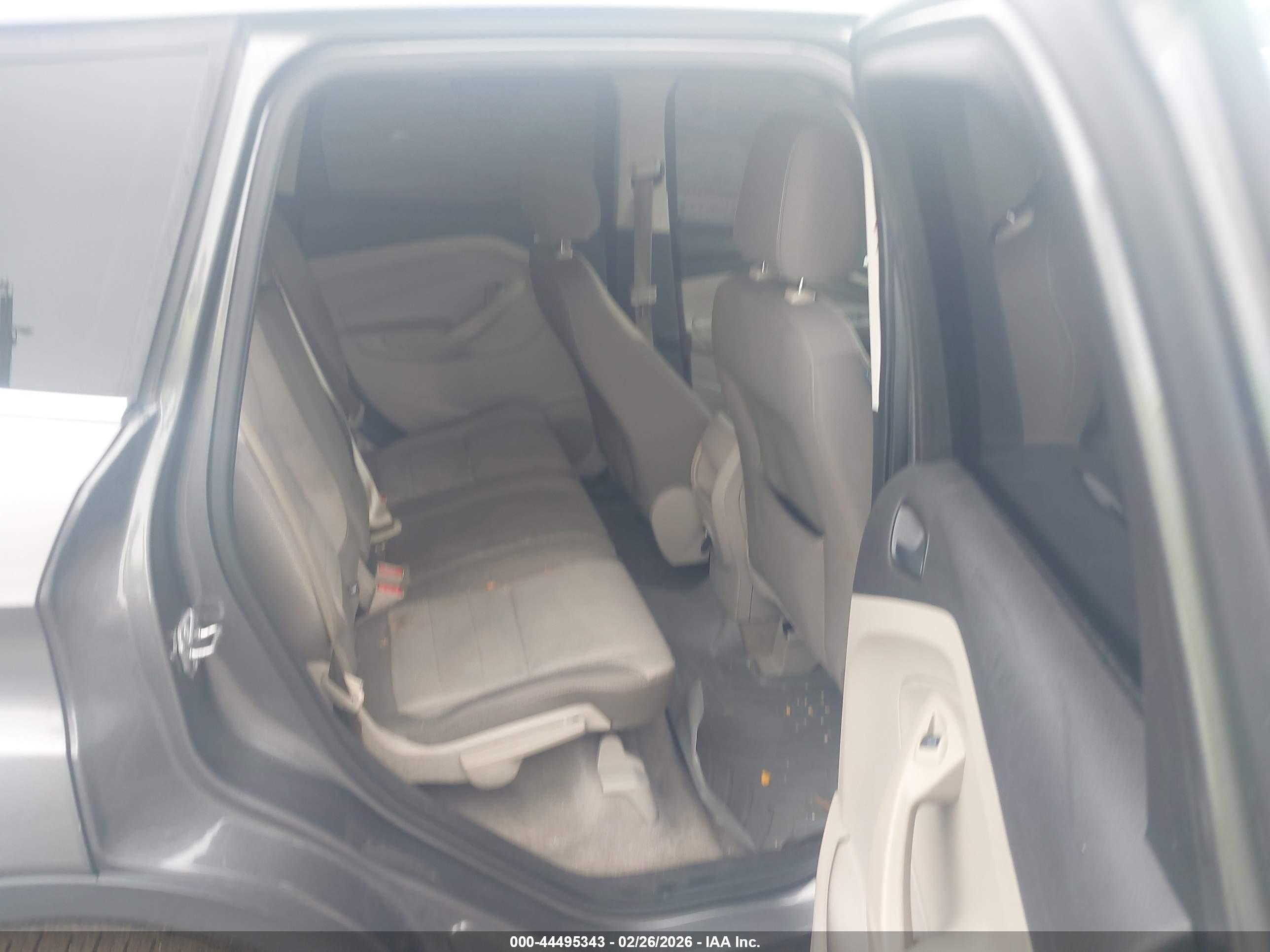 FORD ESCAPE image 8