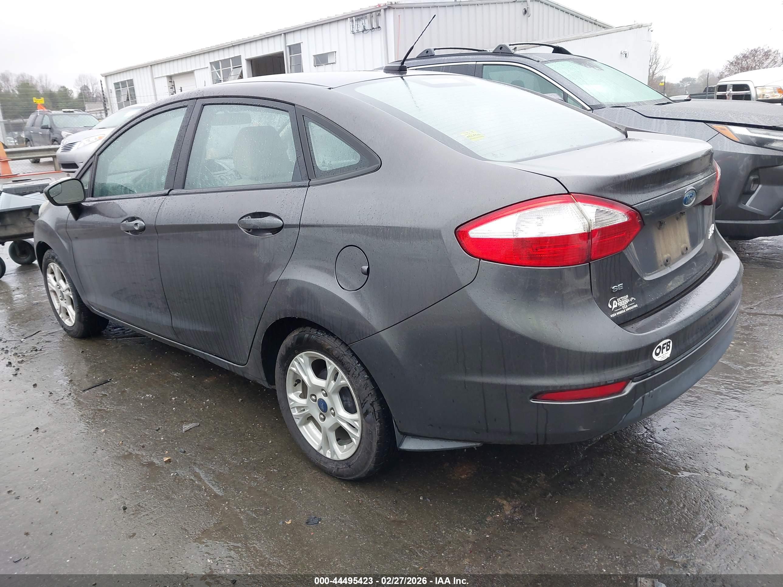 FORD FIESTA image 3