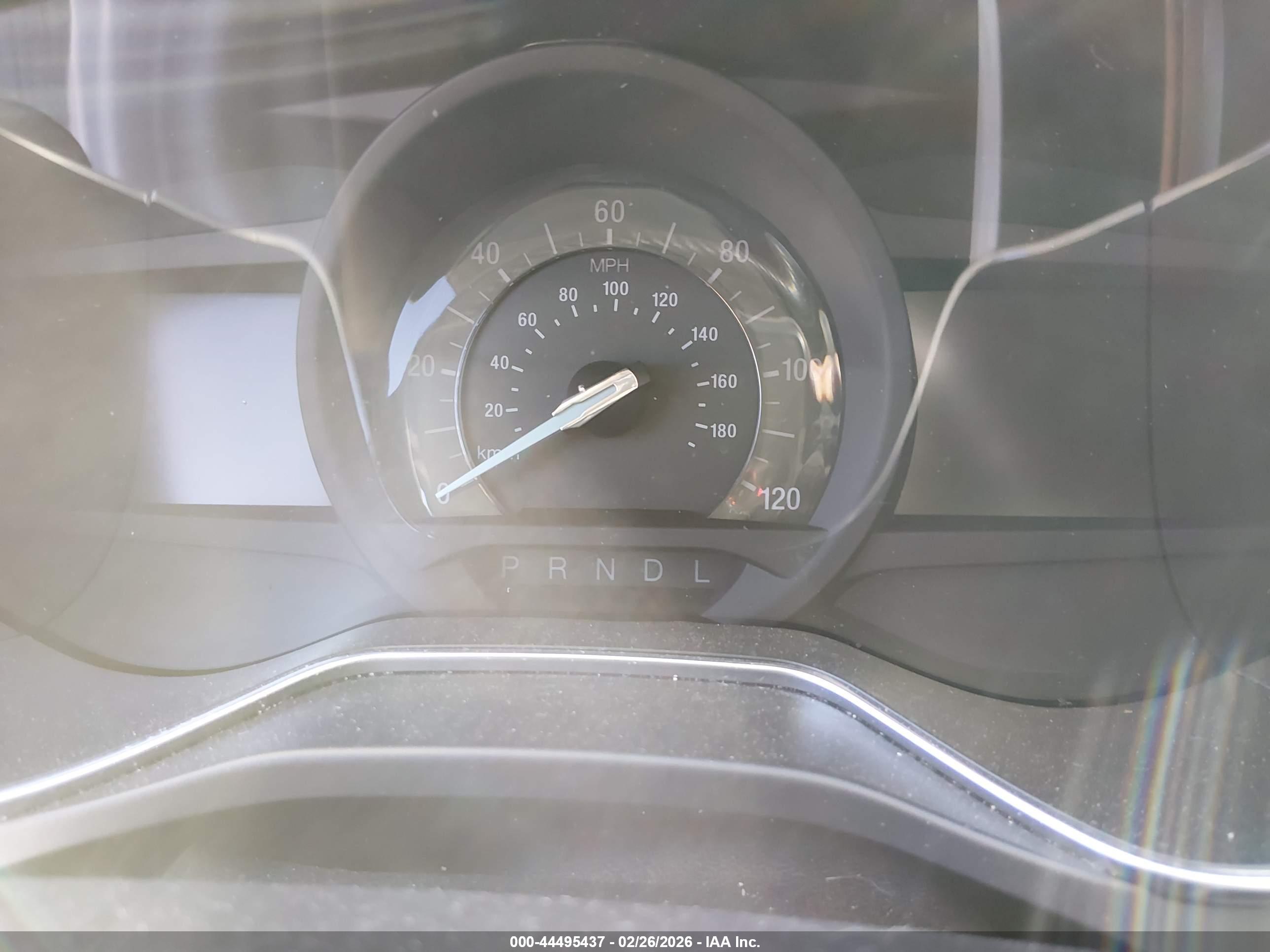 FORD FUSION image 7