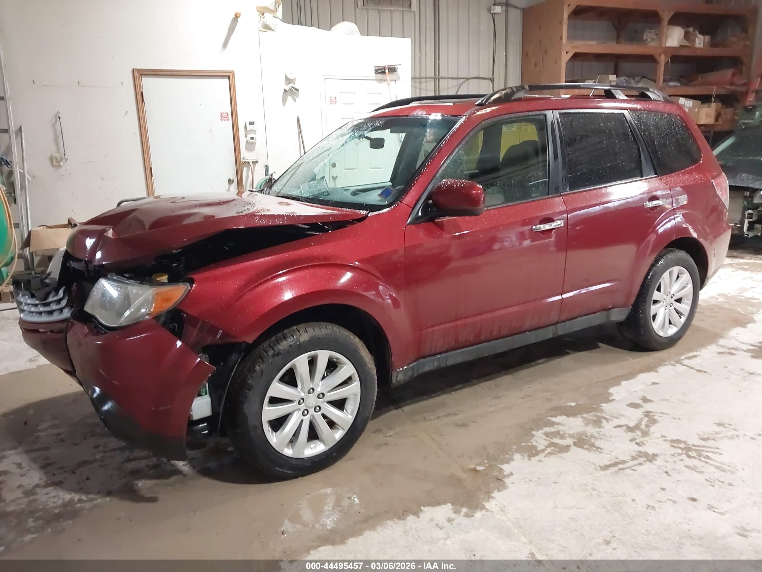 SUBARU FORESTER image 2