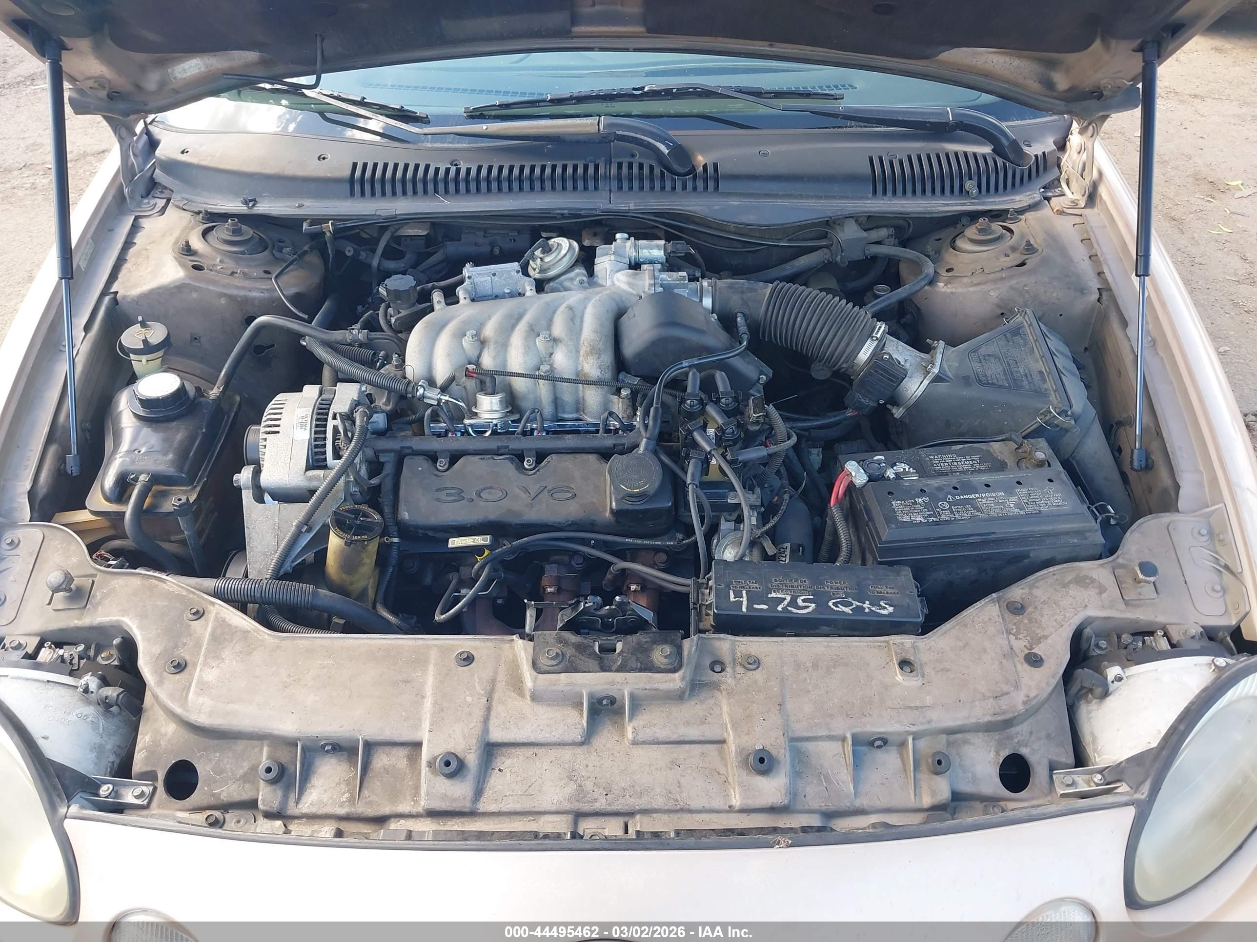 FORD TAURUS image 10