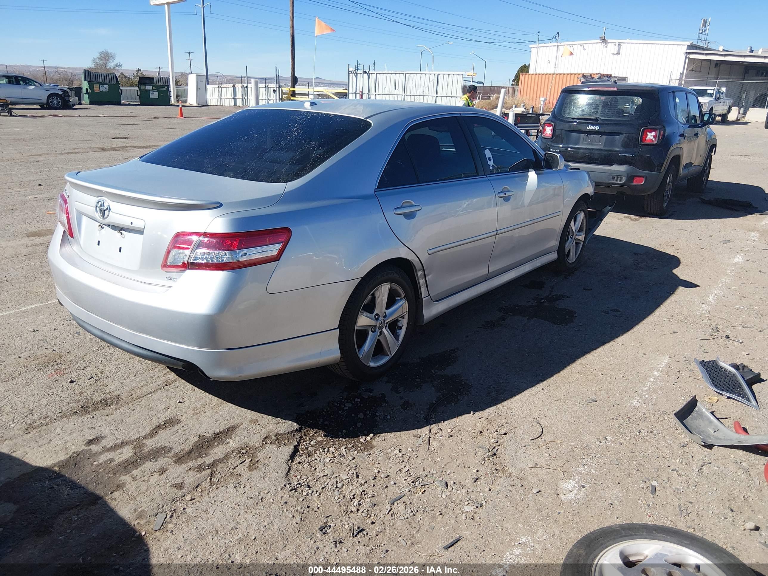 TOYOTA CAMRY image 4