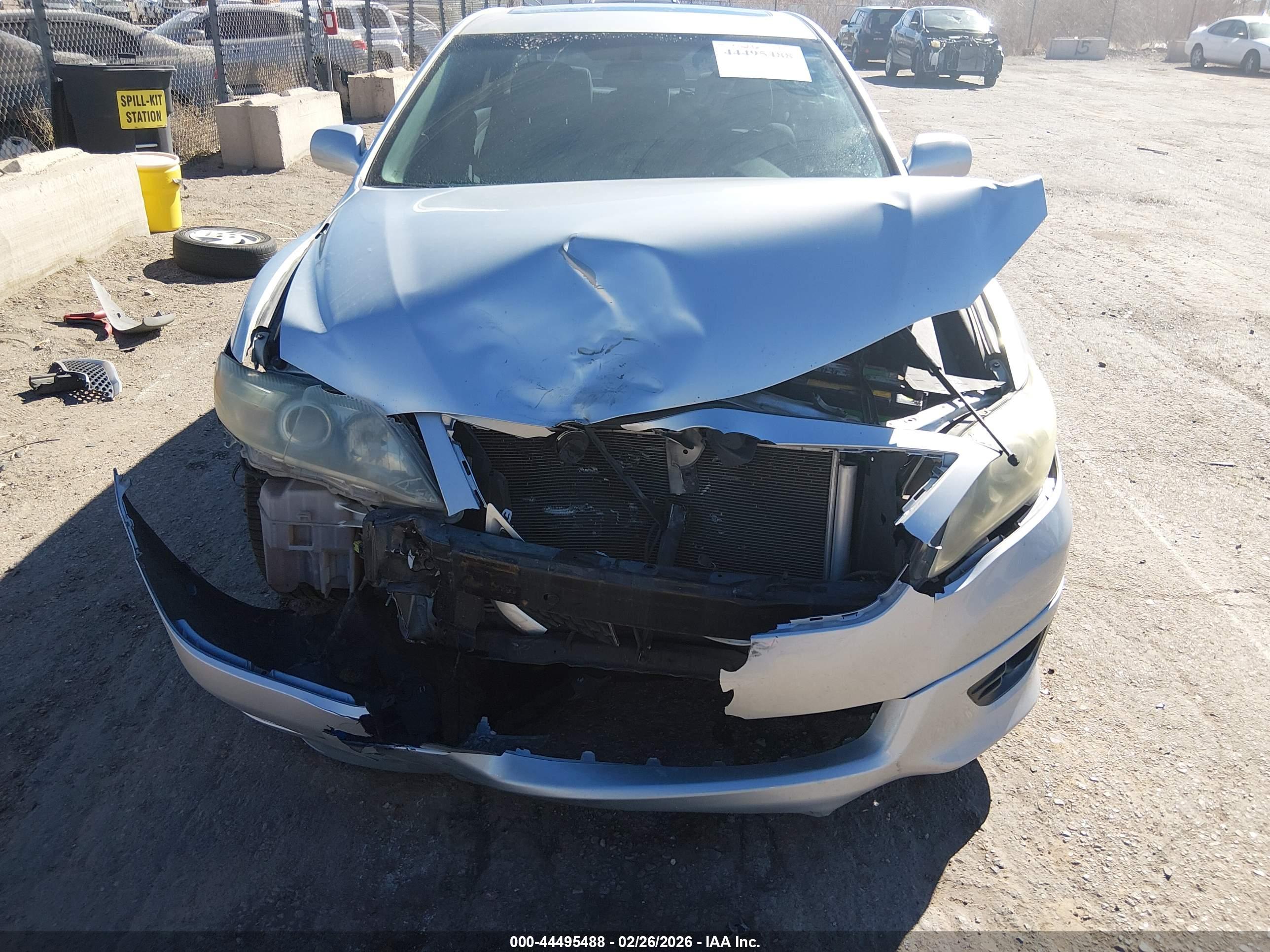 TOYOTA CAMRY image 6