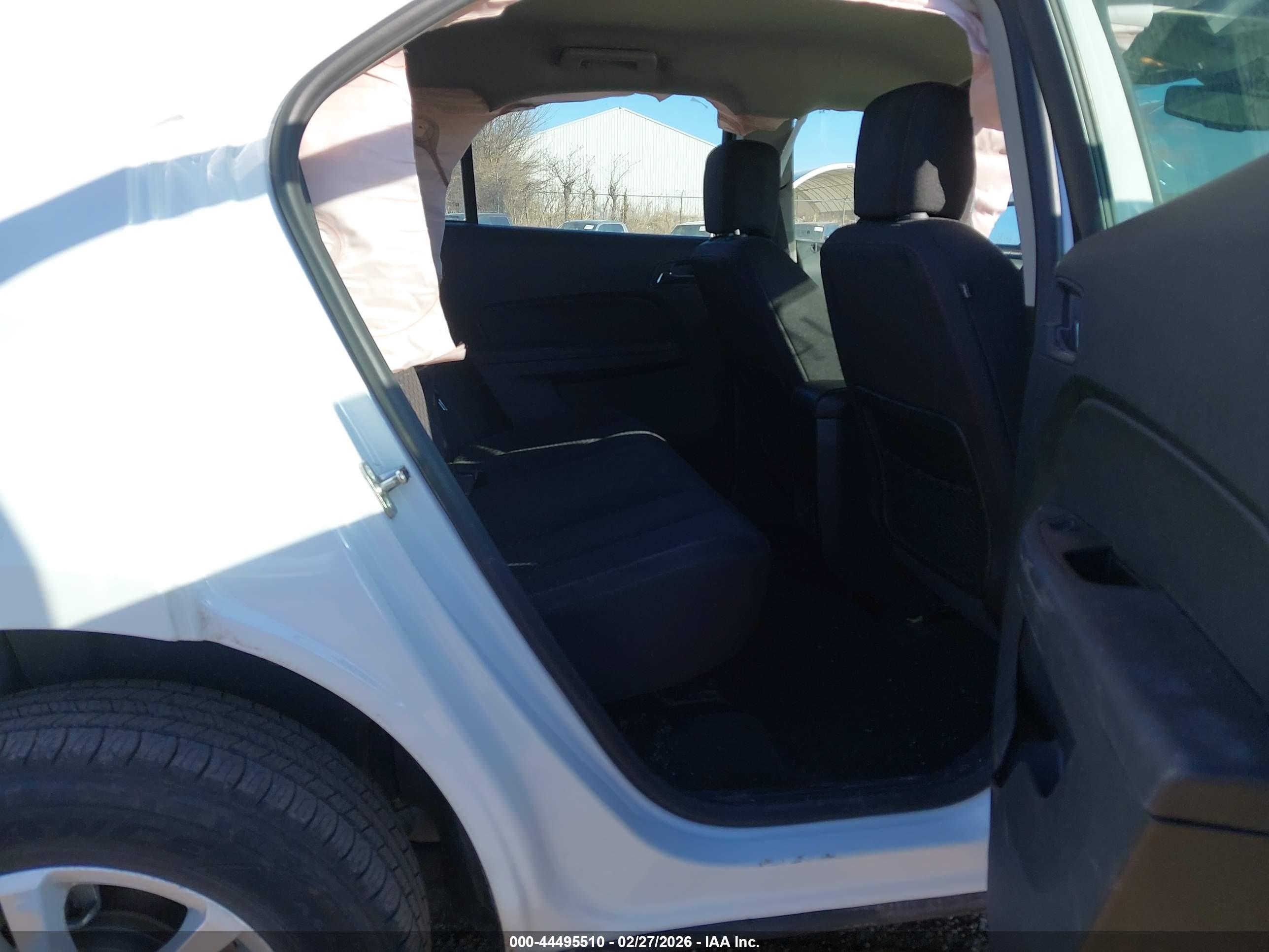 CHEVROLET EQUINOX image 8