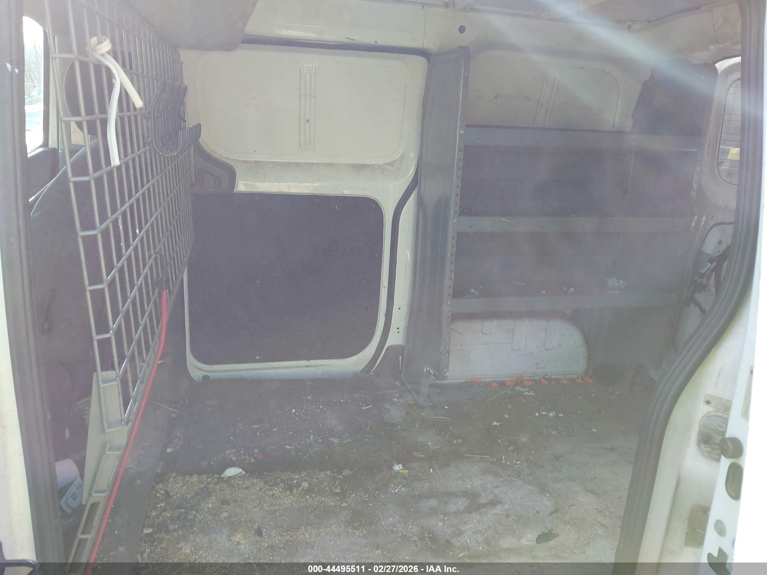 NISSAN NV200 image 8