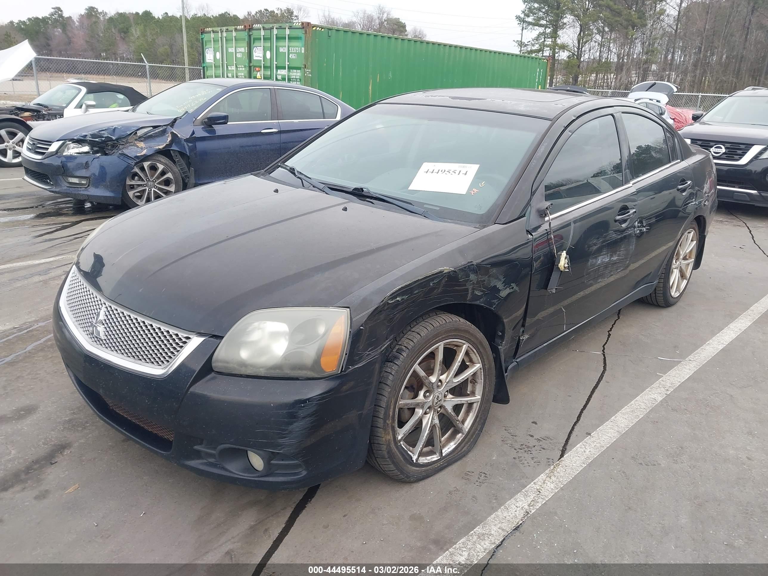 MITSUBISHI GALANT image 2