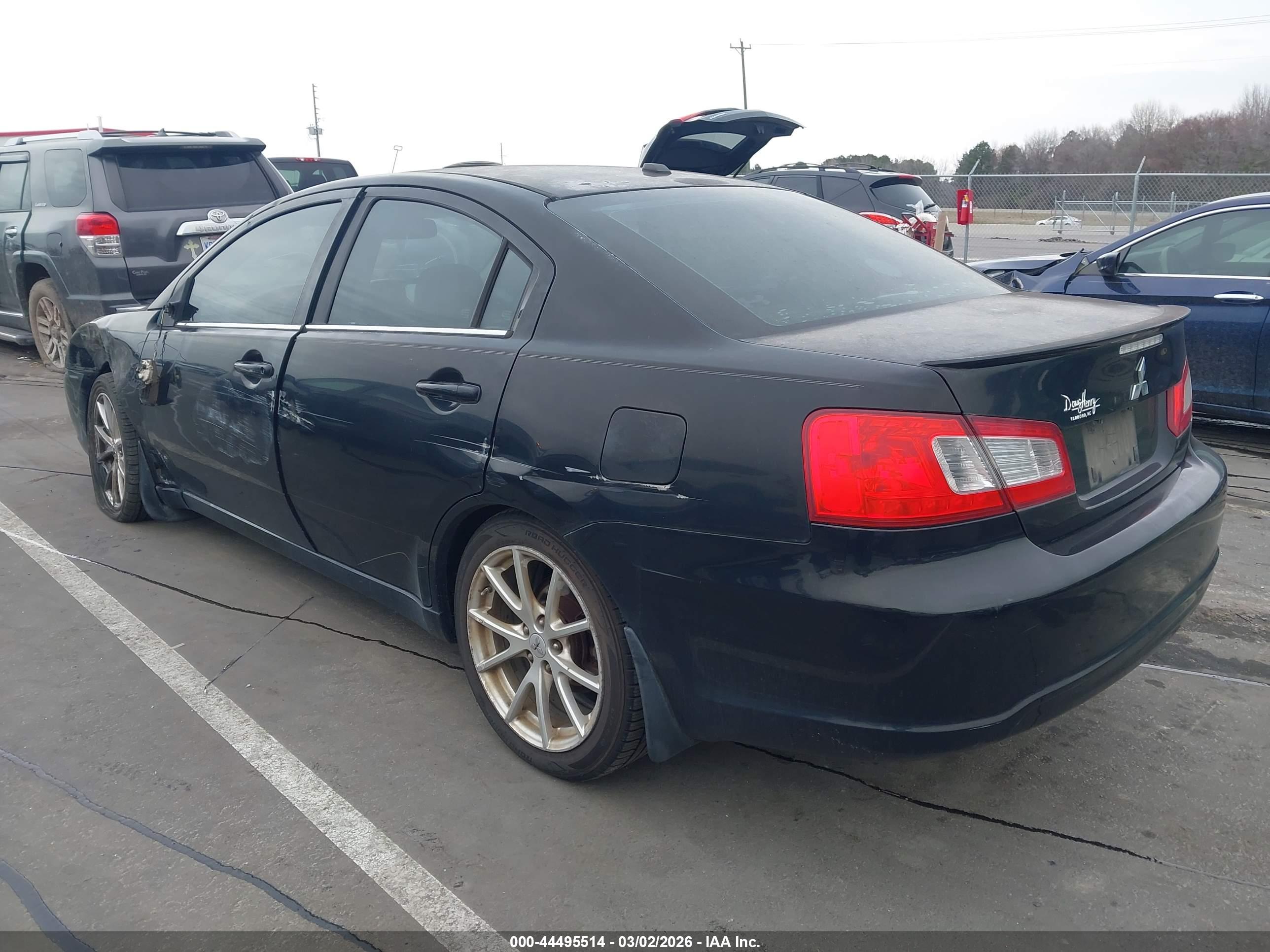 MITSUBISHI GALANT image 3
