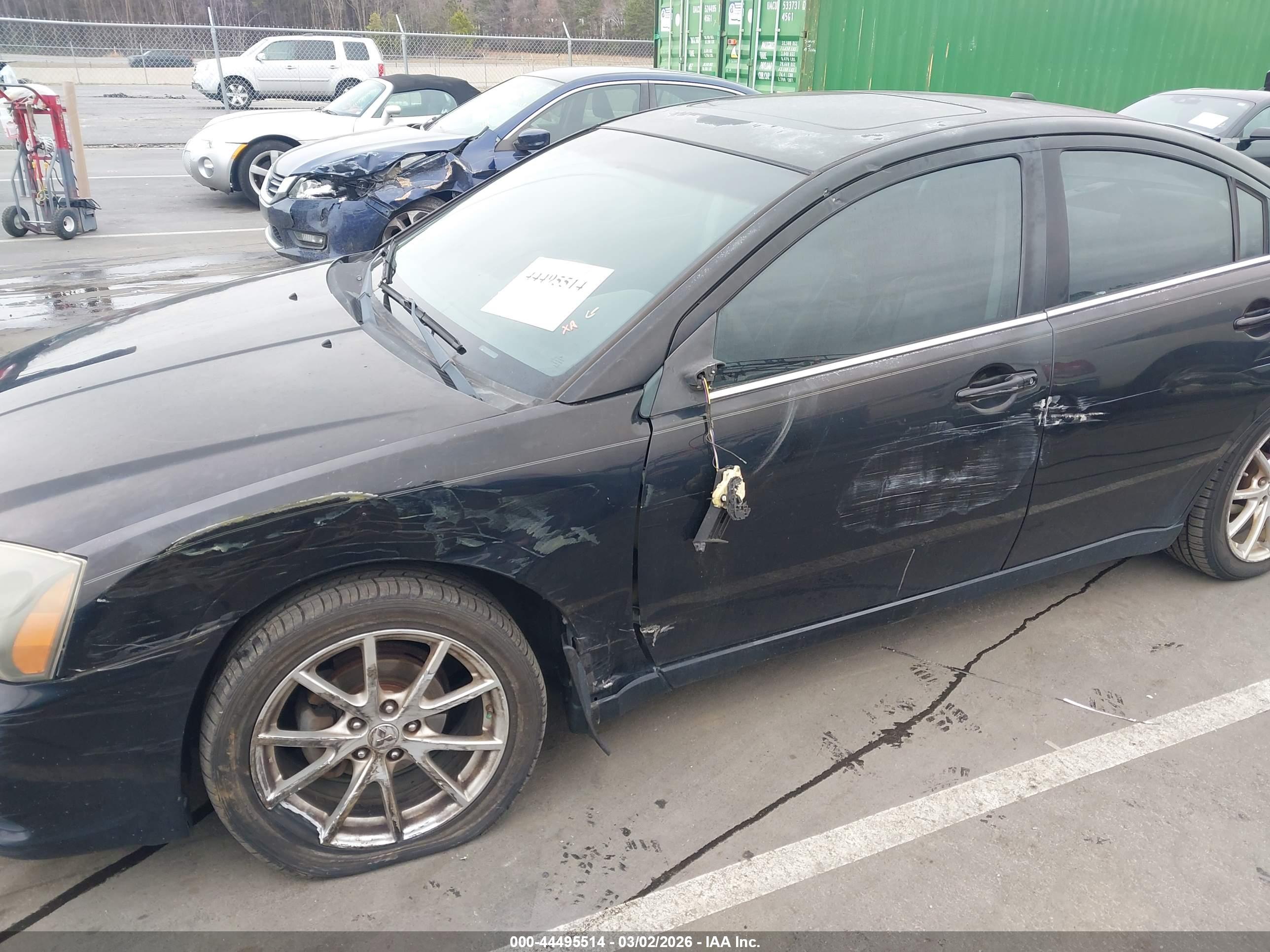 MITSUBISHI GALANT image 6