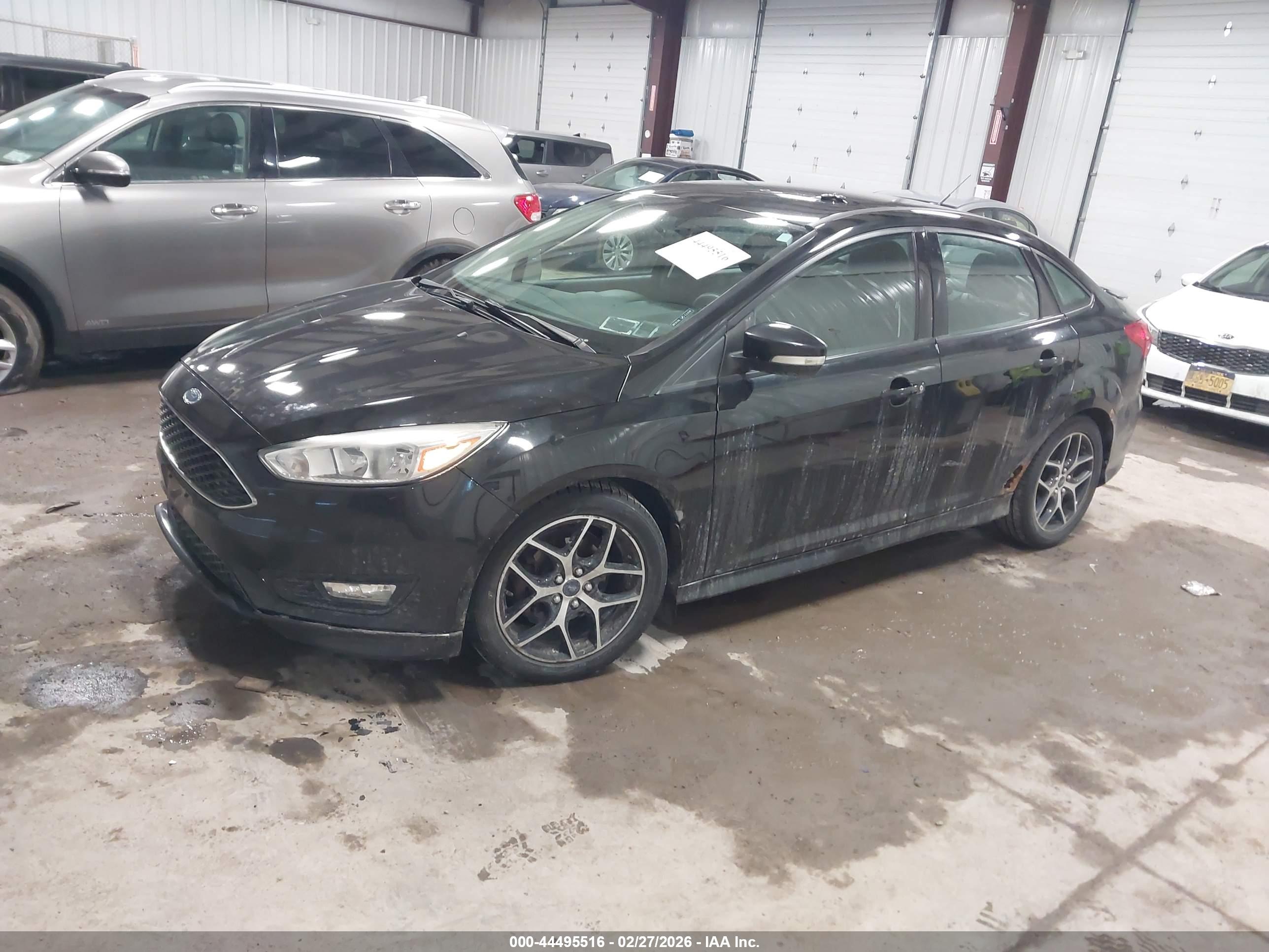FORD FOCUS image 2