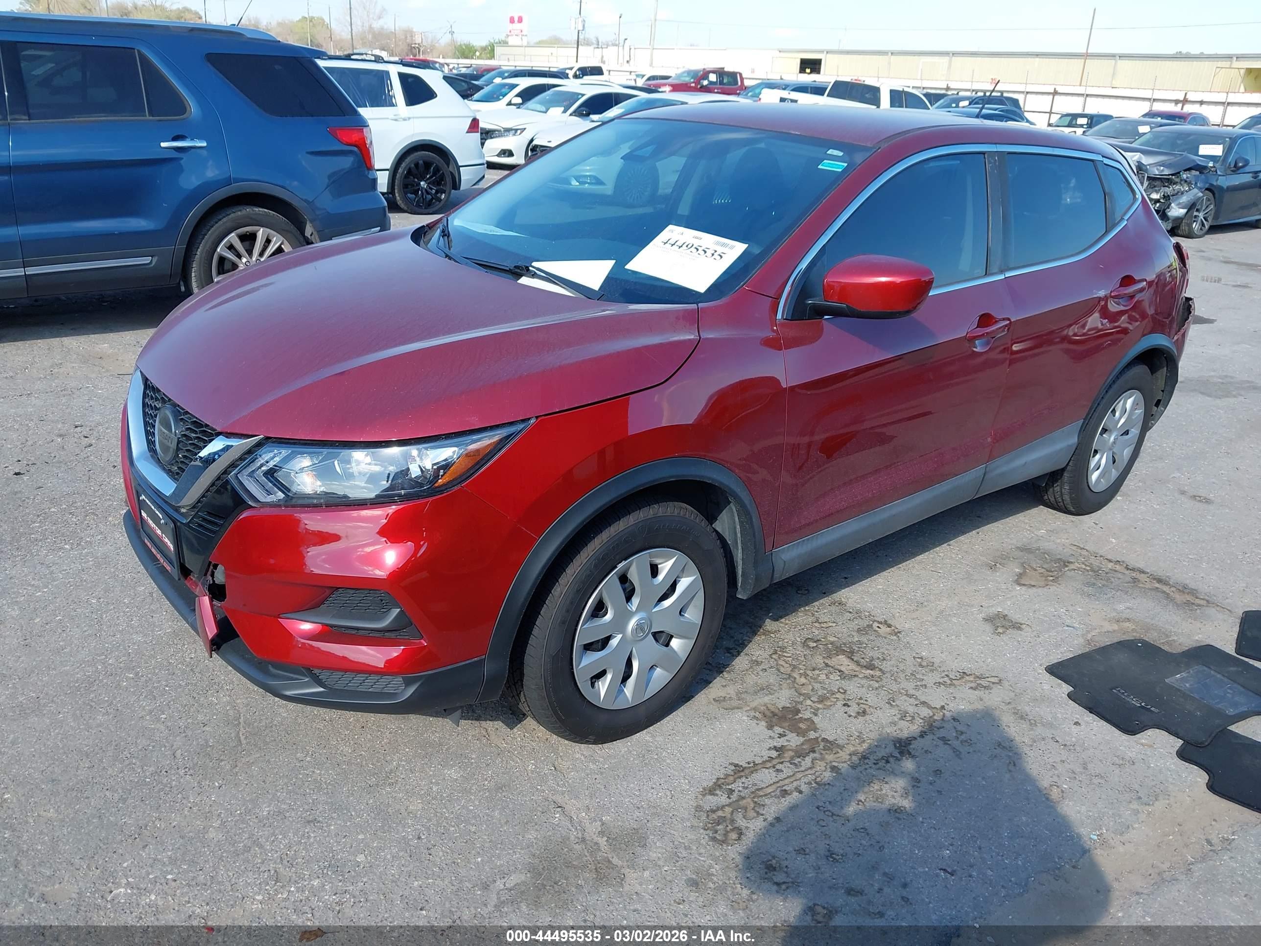 NISSAN ROGUE image 2