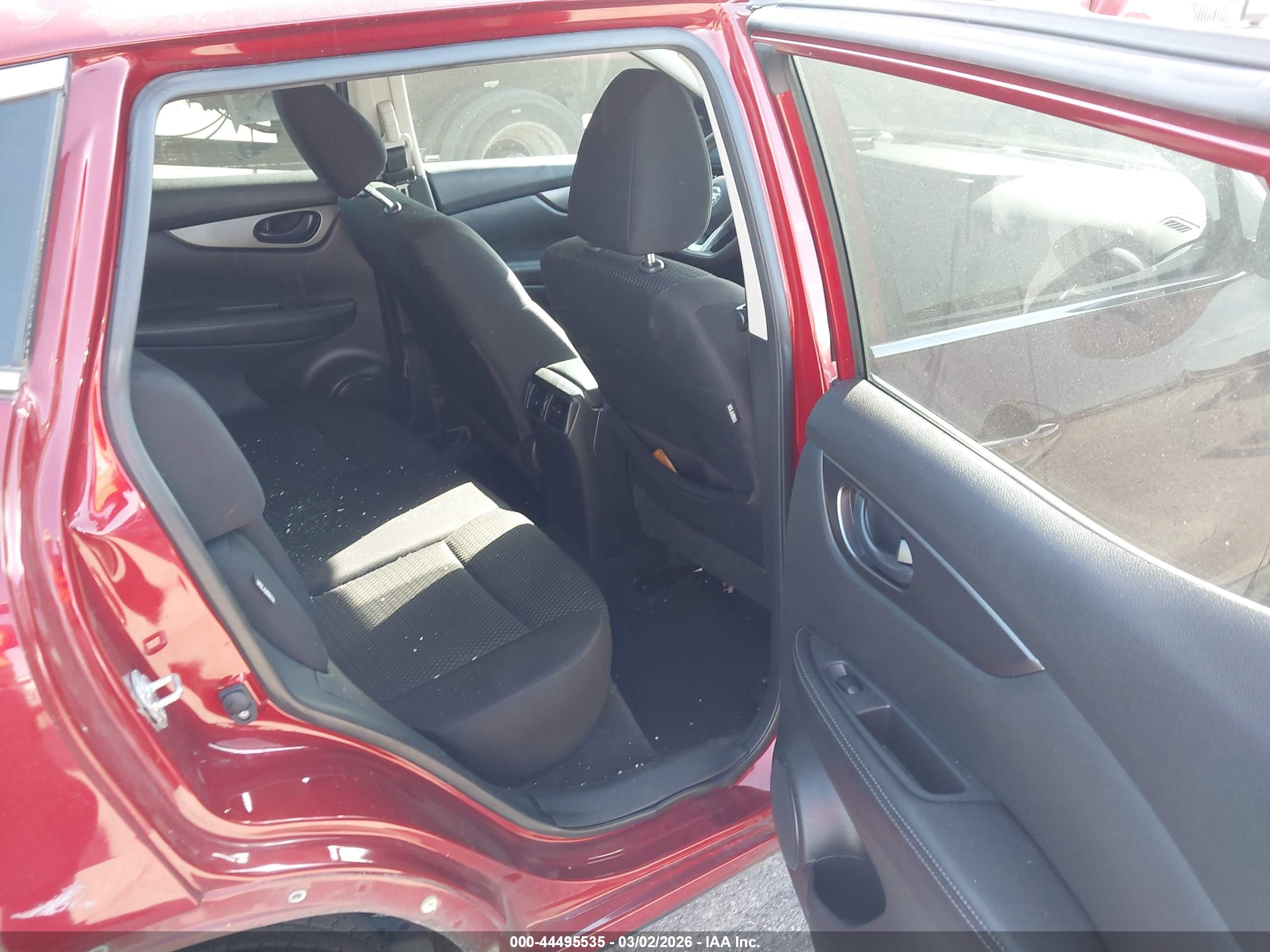 NISSAN ROGUE image 8