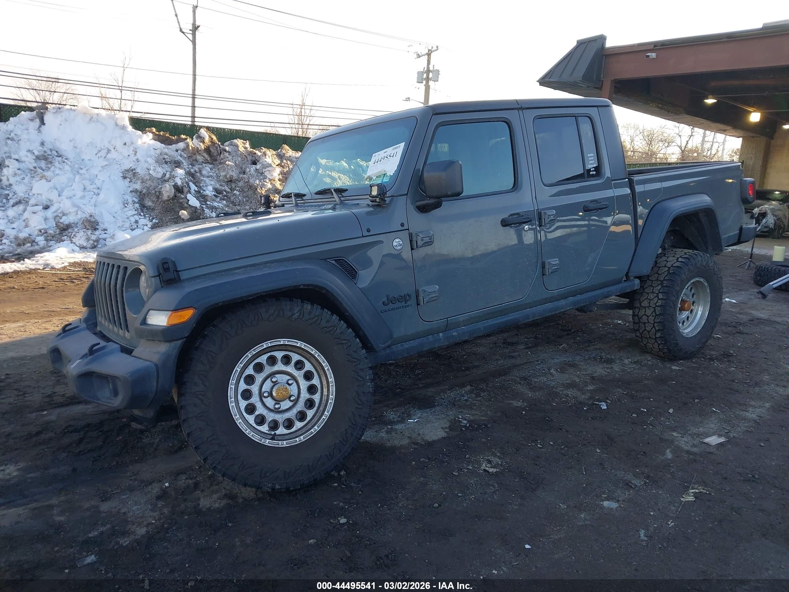 JEEP GLADIATOR image 2