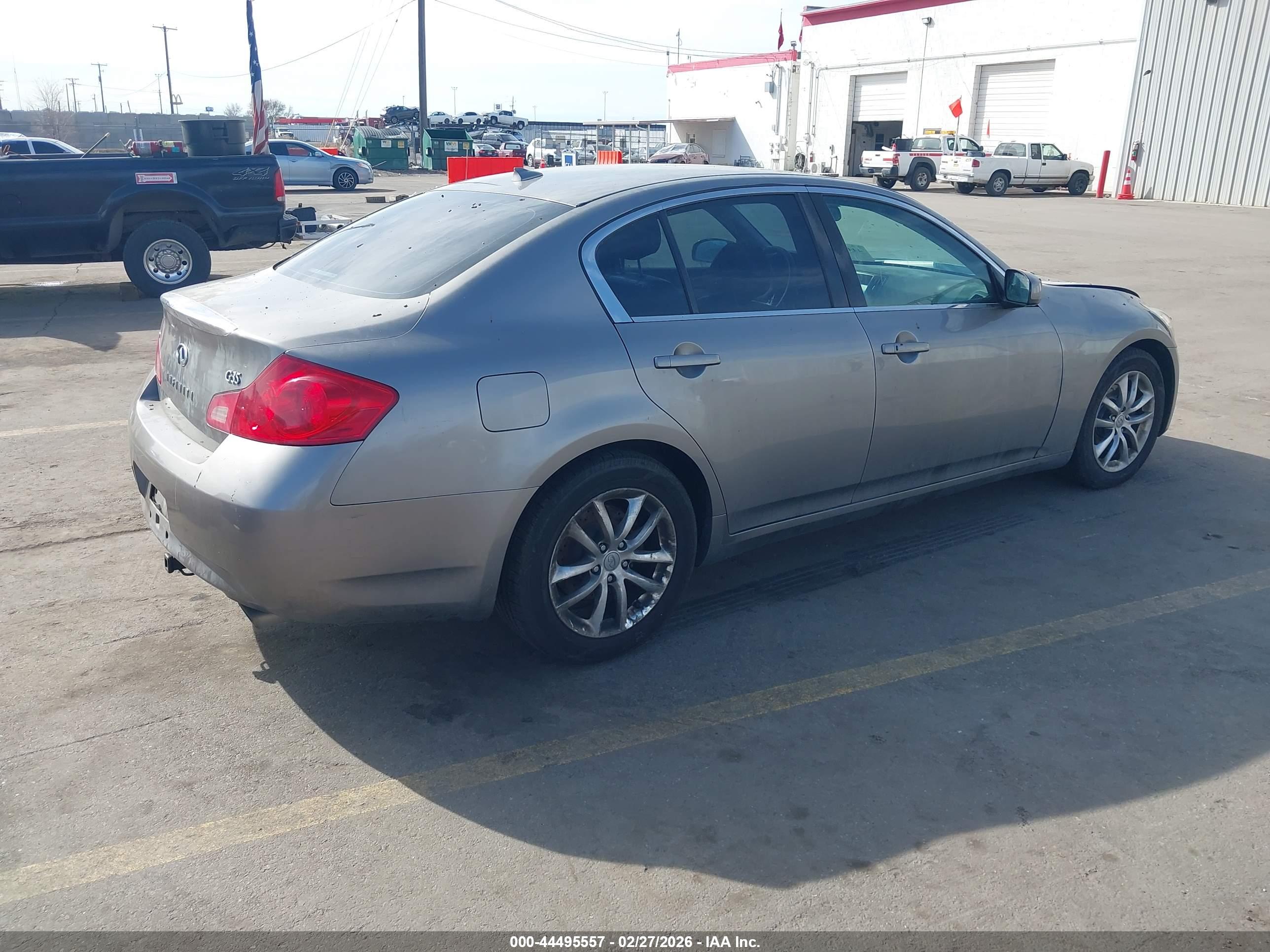 INFINITI G35 image 4