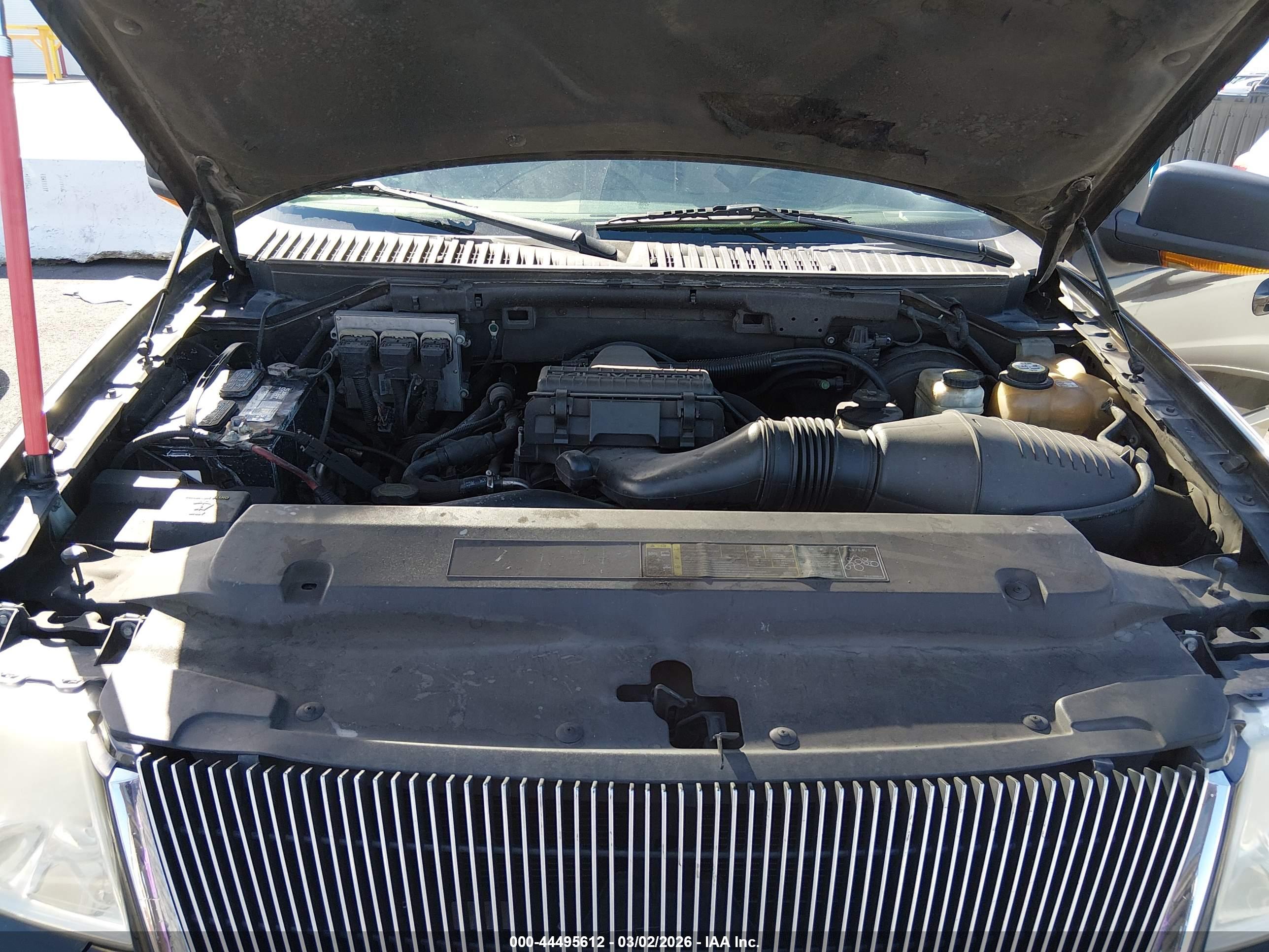 FORD EXPEDITION image 10