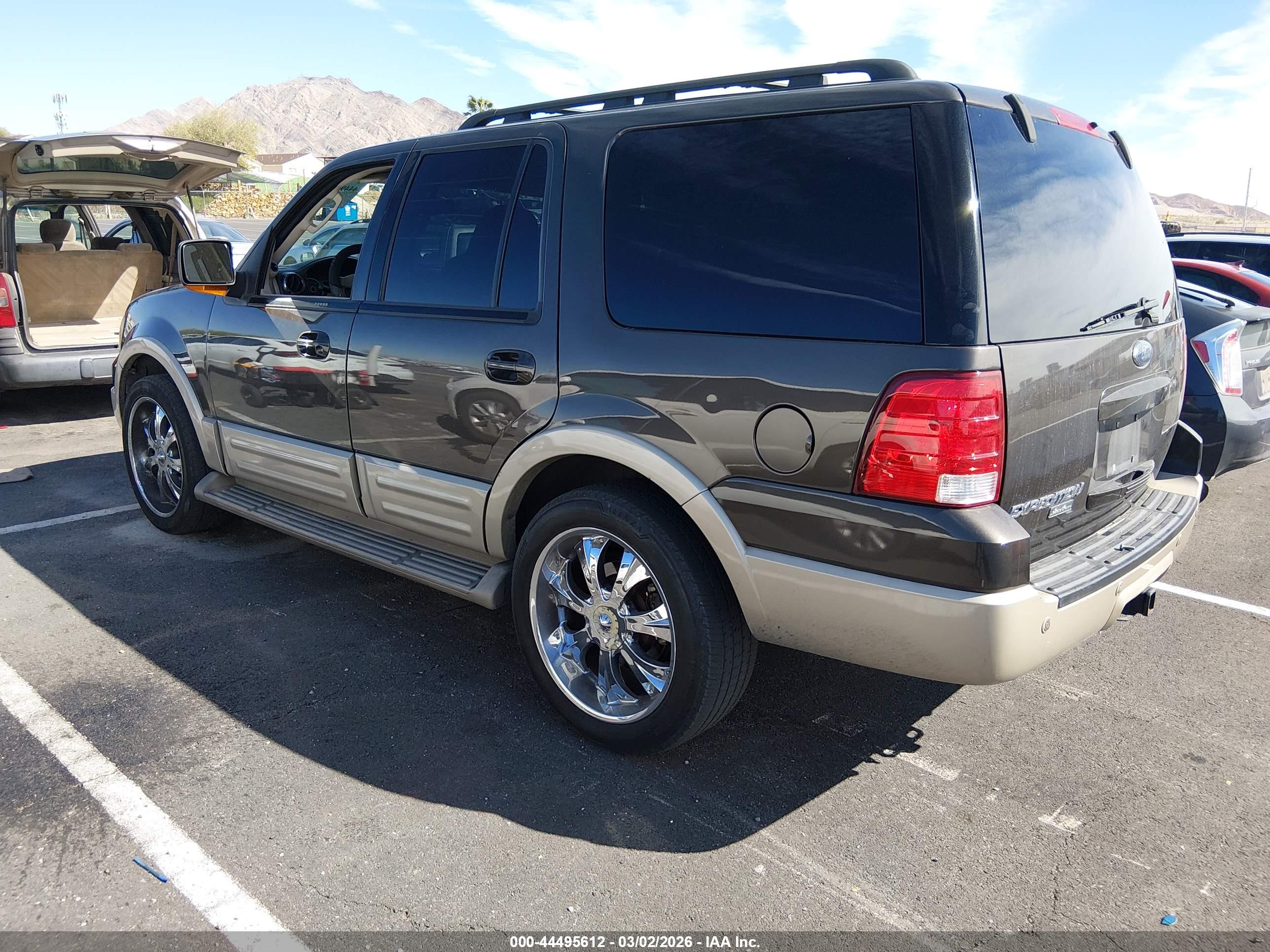 FORD EXPEDITION image 3