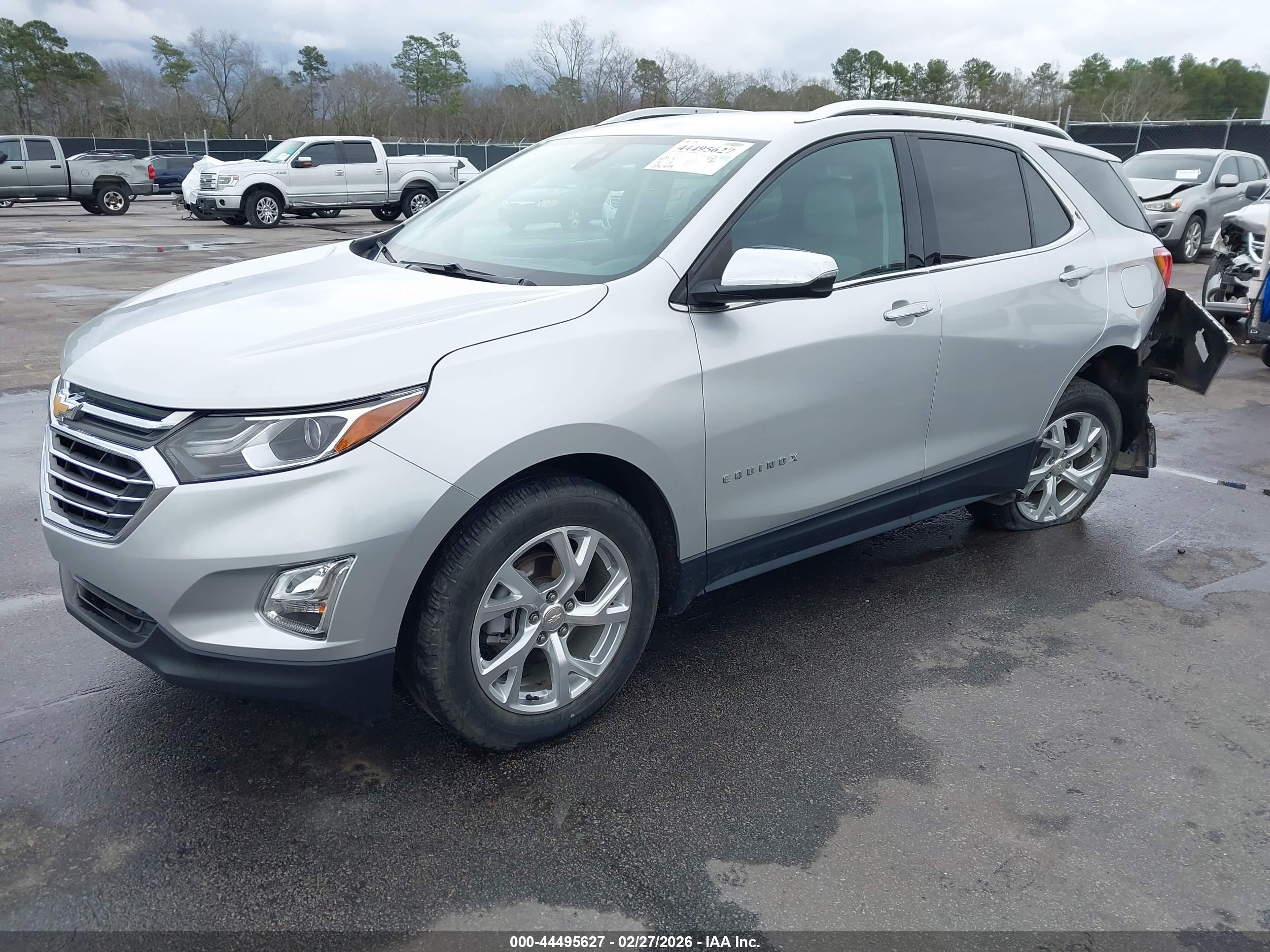 CHEVROLET EQUINOX image 2