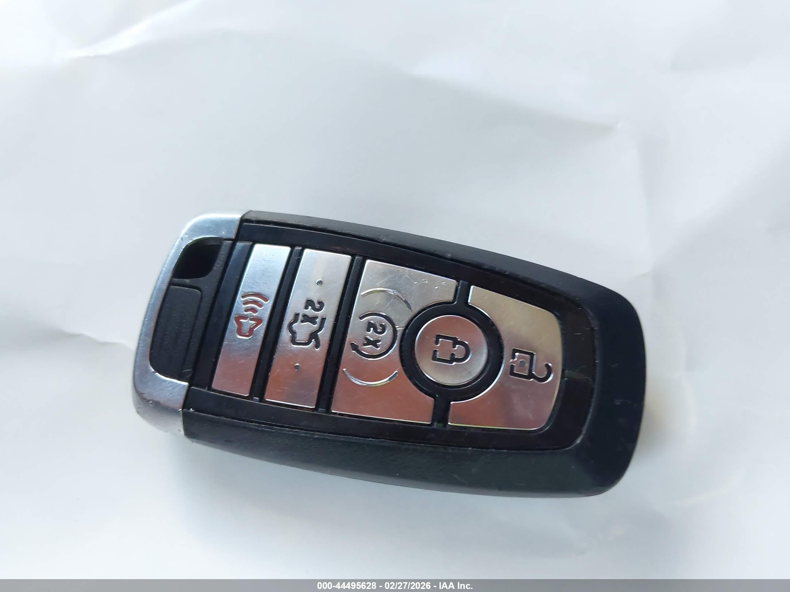 FORD FUSION image 11