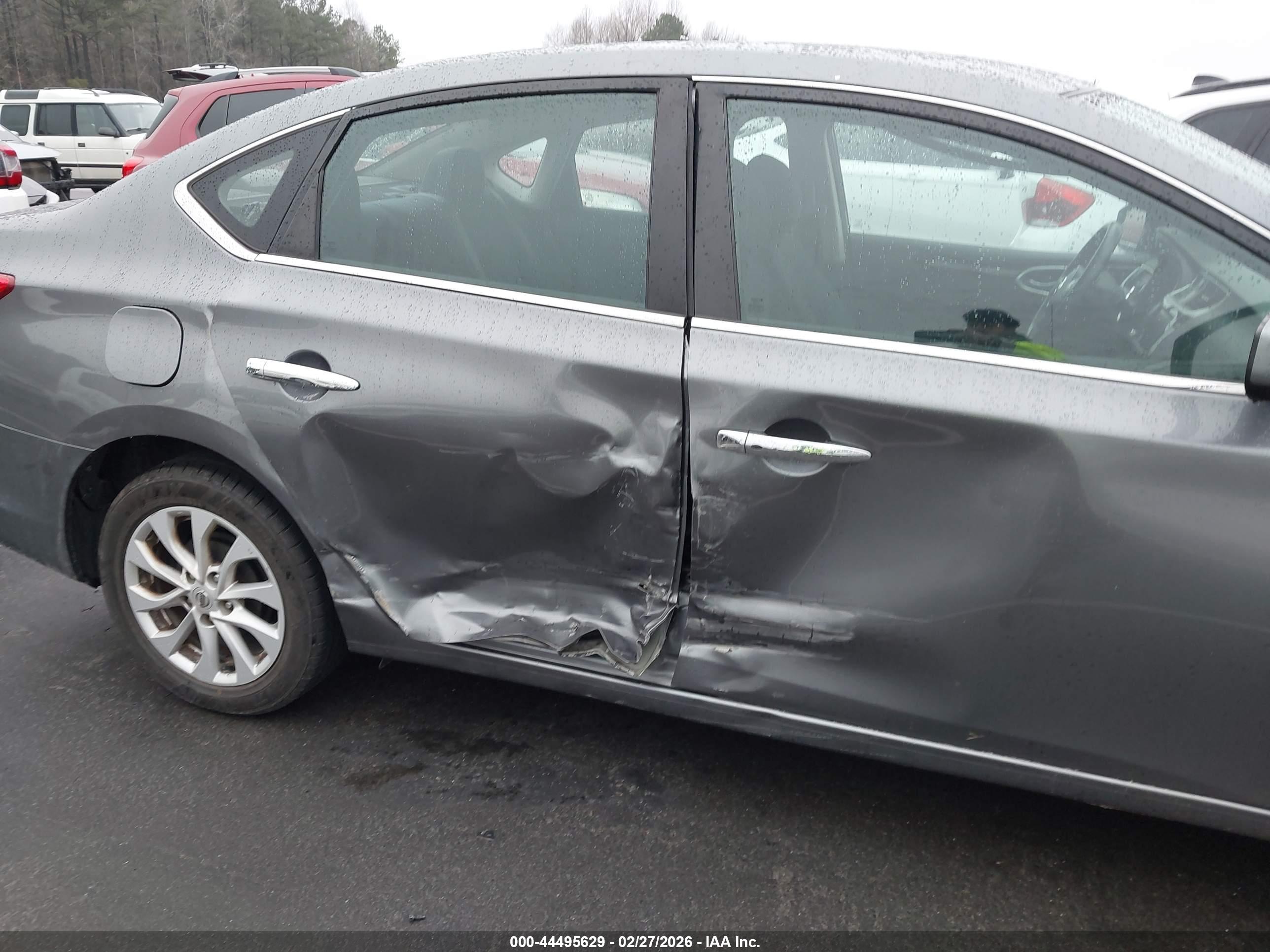NISSAN SENTRA image 6