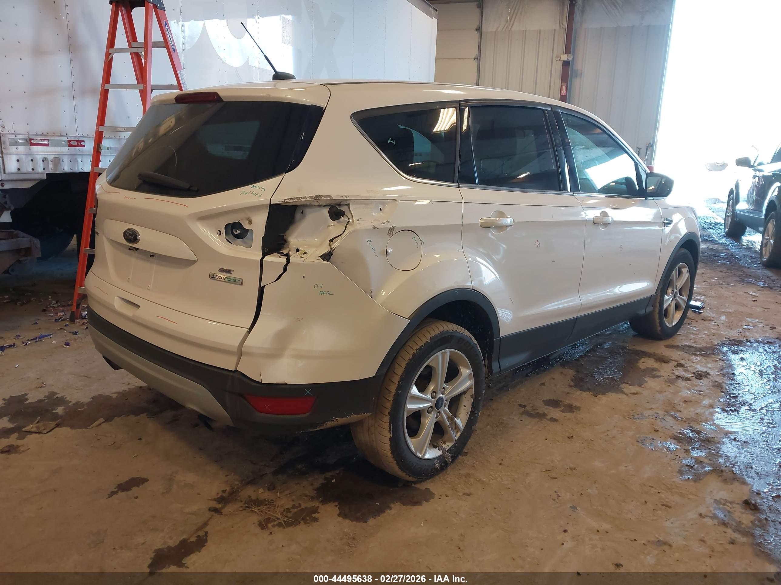 FORD ESCAPE image 4