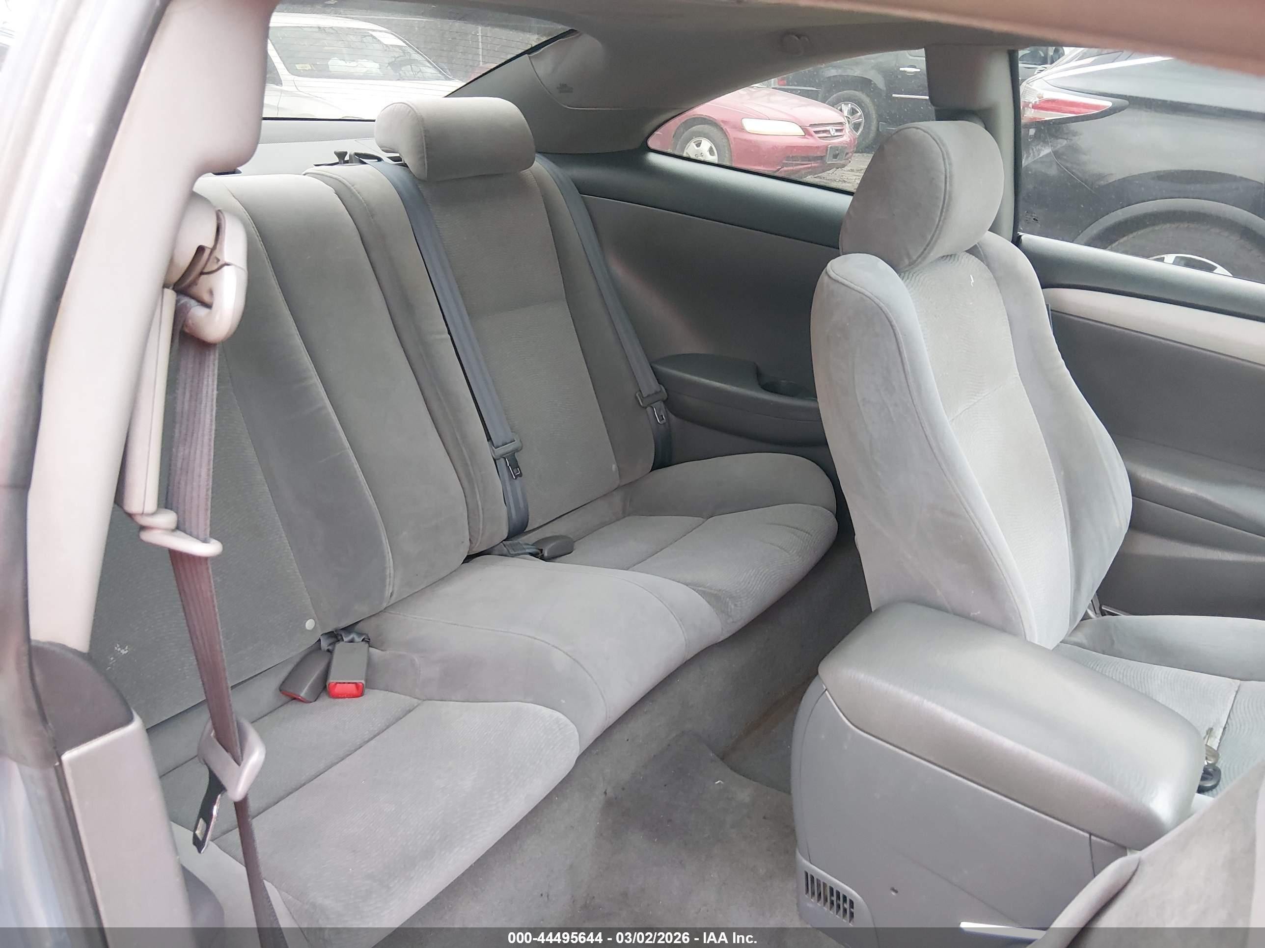 TOYOTA CAMRY image 8