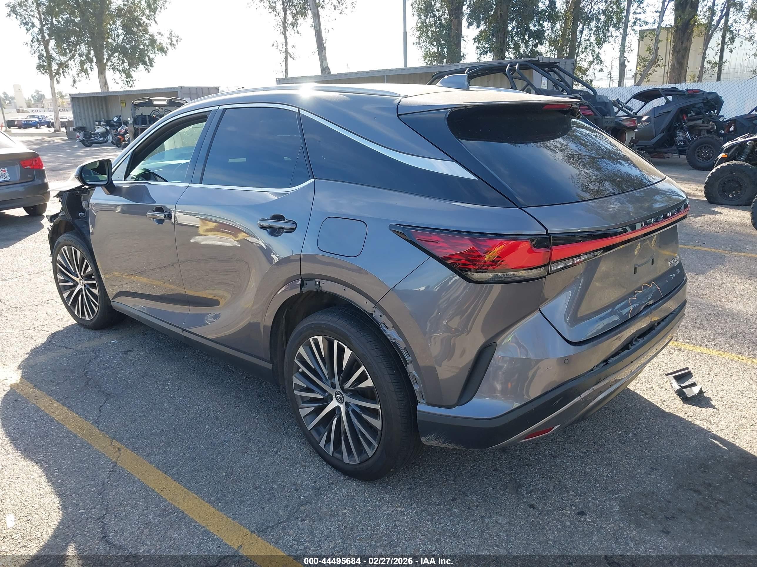 LEXUS RX image 3