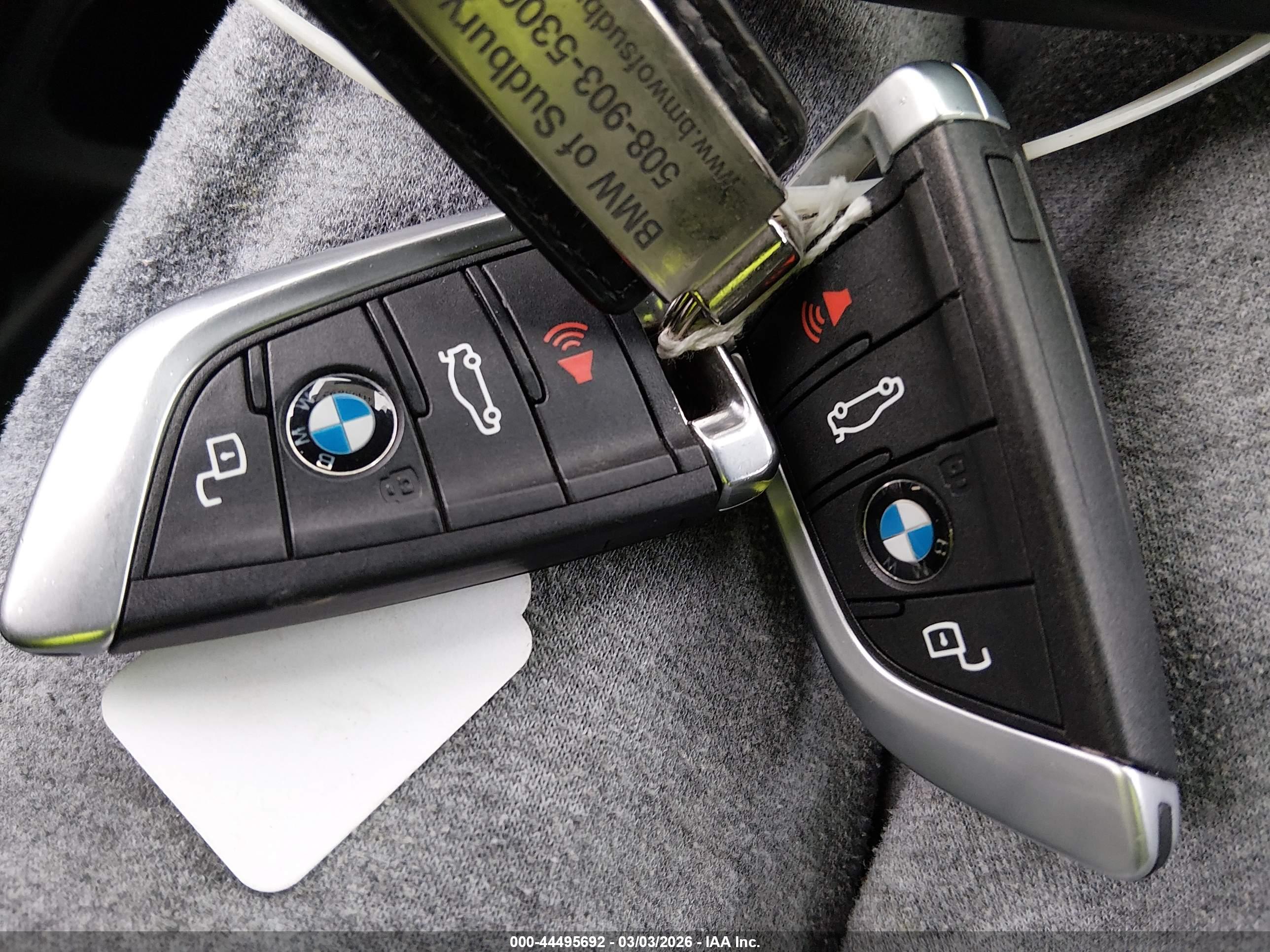 BMW 330I image 11