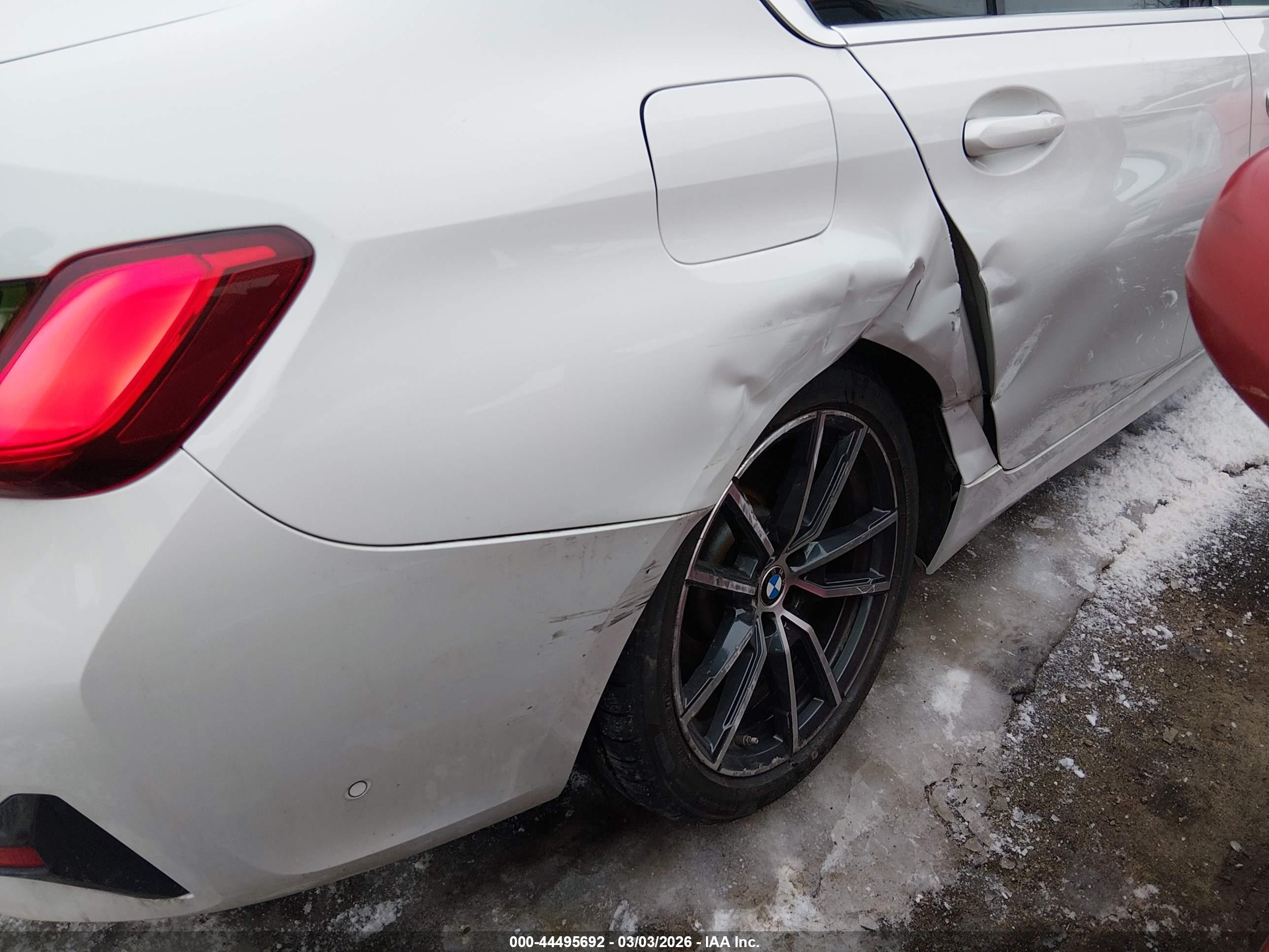 BMW 330I image 6
