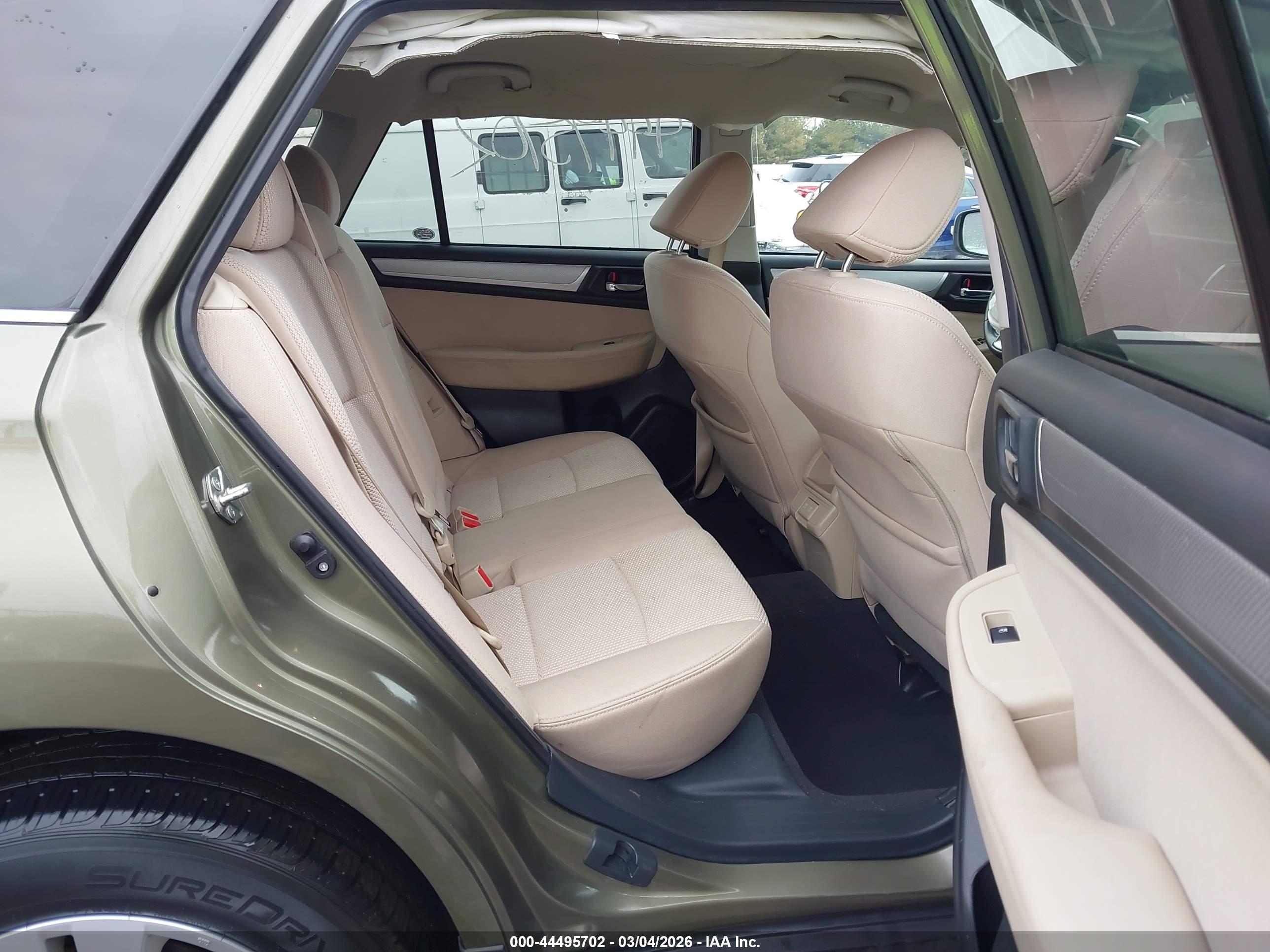 SUBARU OUTBACK image 8