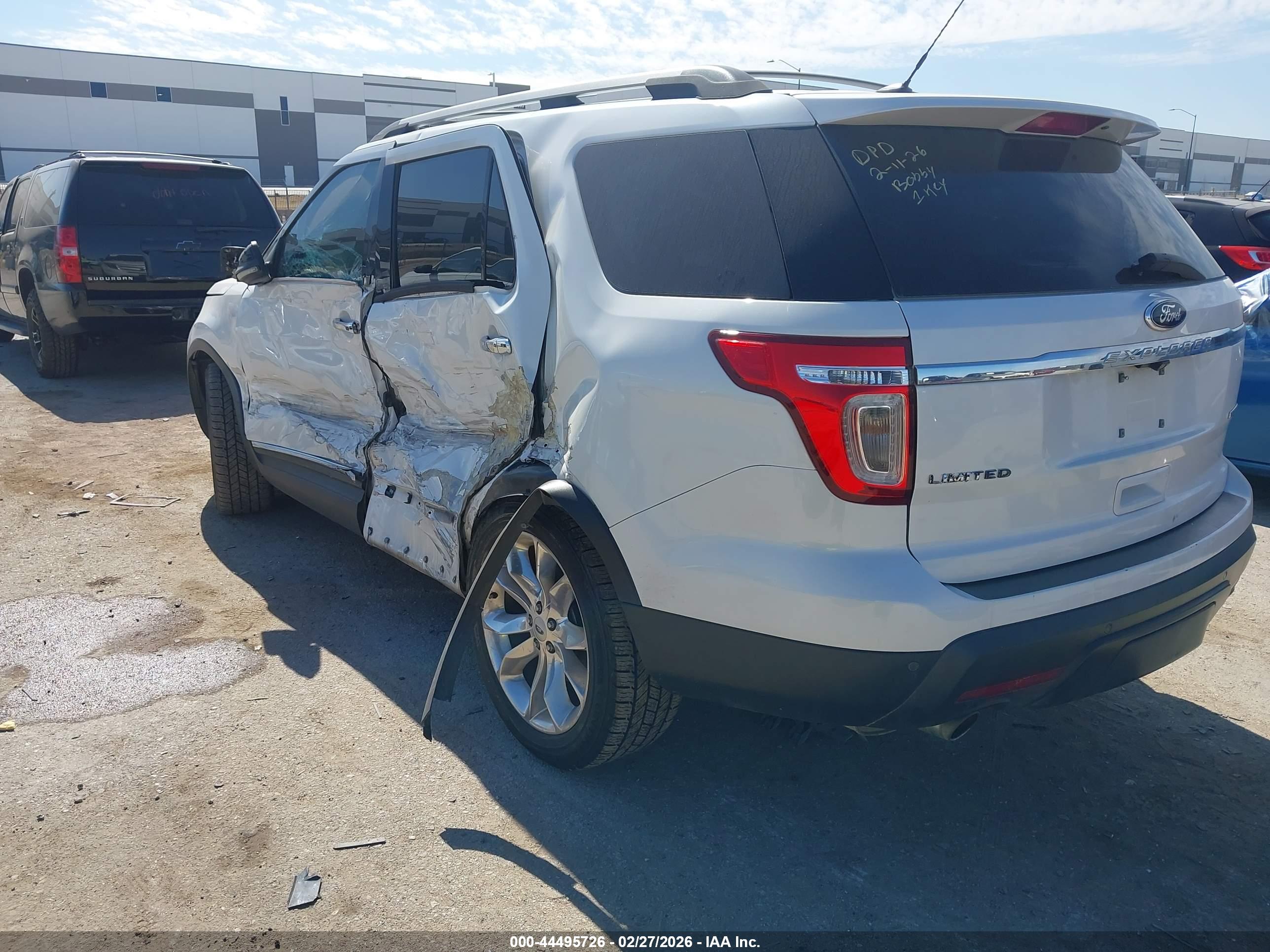 FORD EXPLORER image 3