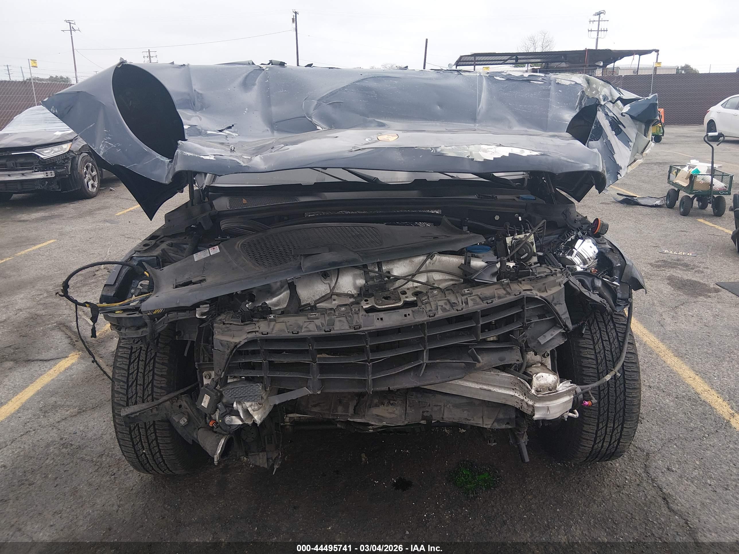 PORSCHE MACAN image 6