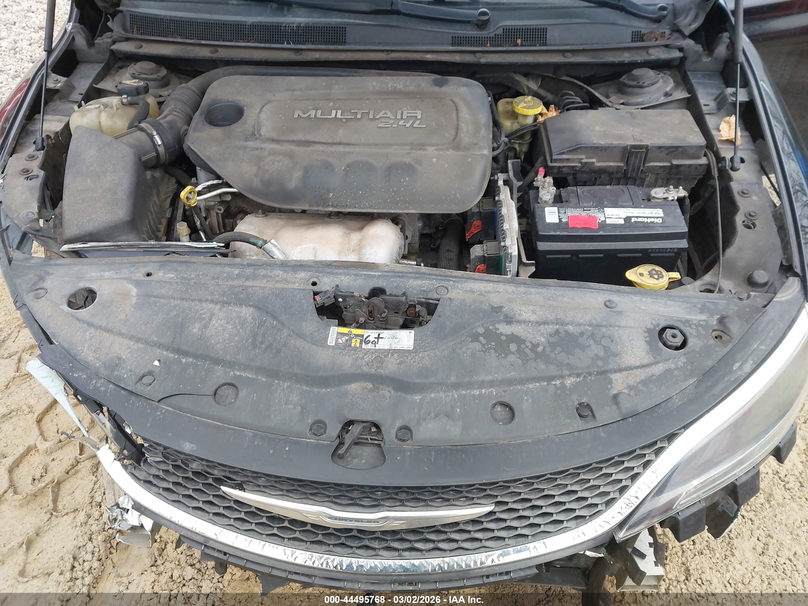 CHRYSLER 200 image 10