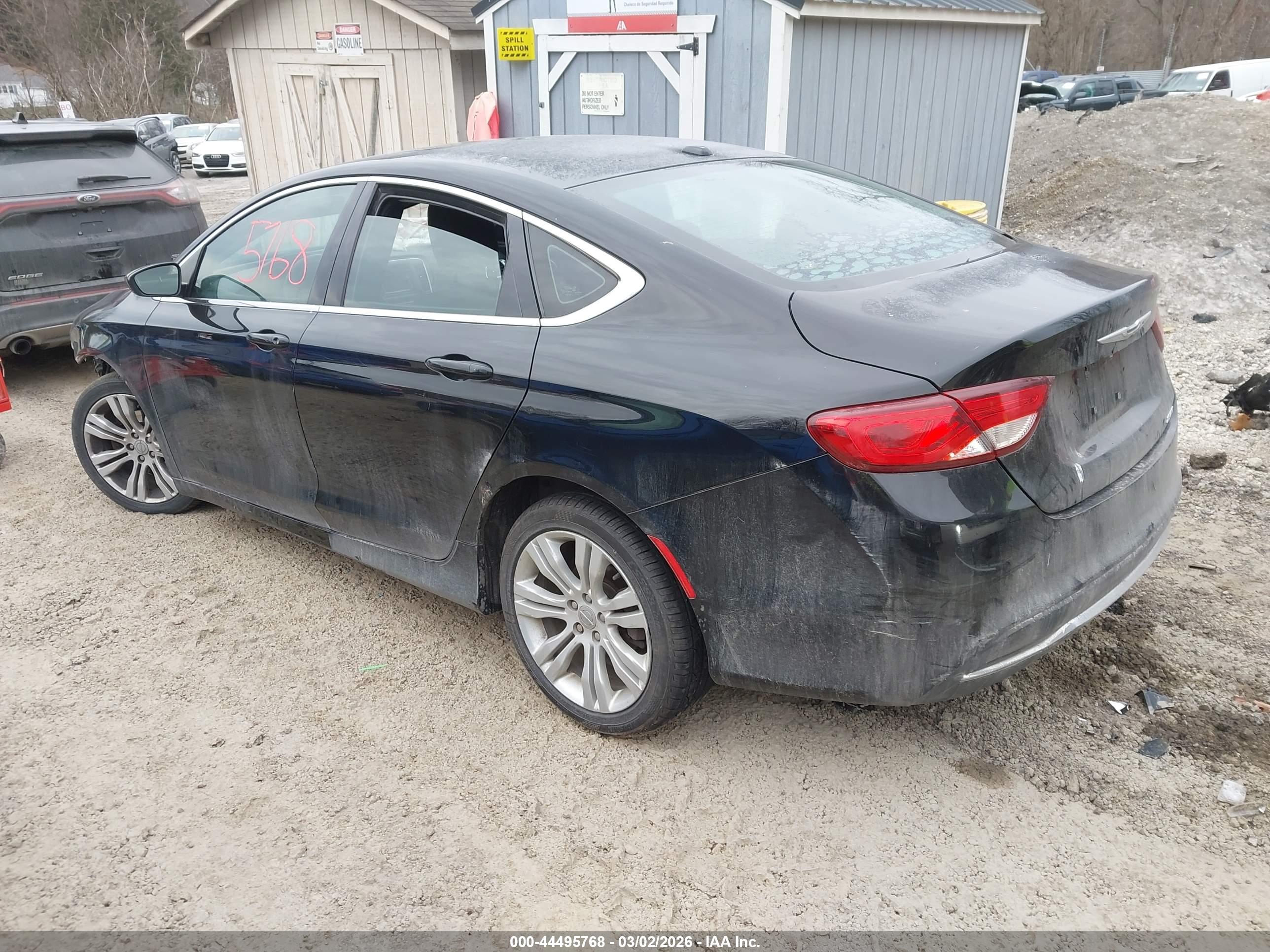 CHRYSLER 200 image 3