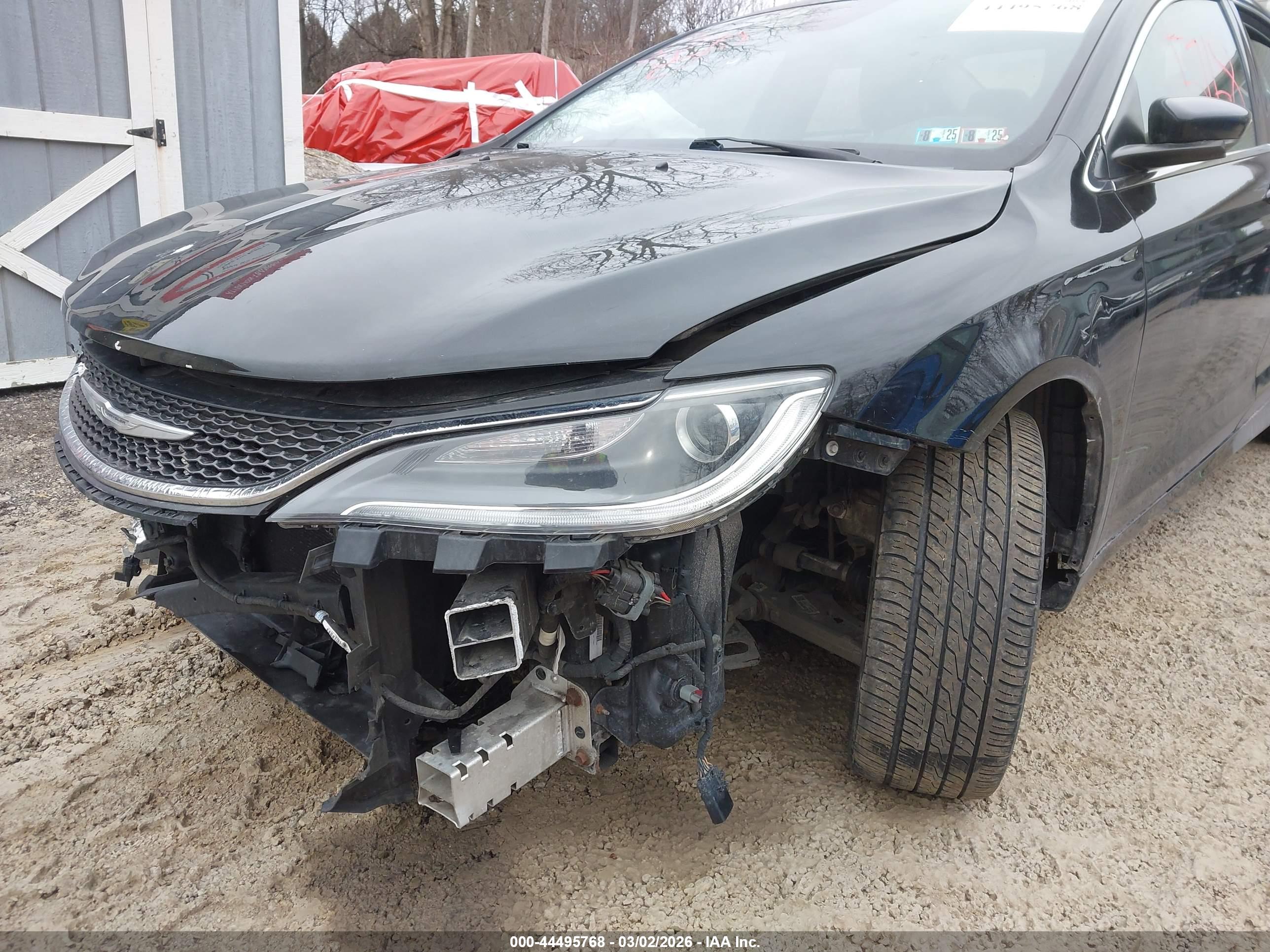 CHRYSLER 200 image 6