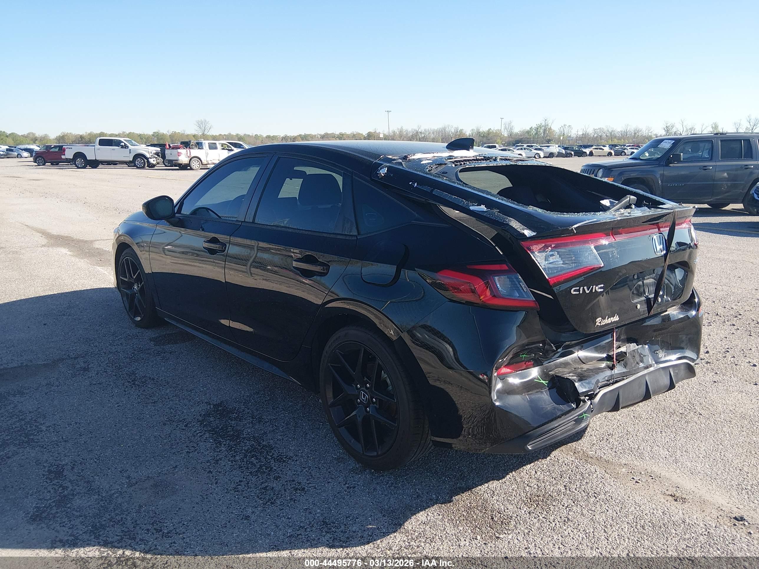 HONDA CIVIC image 3